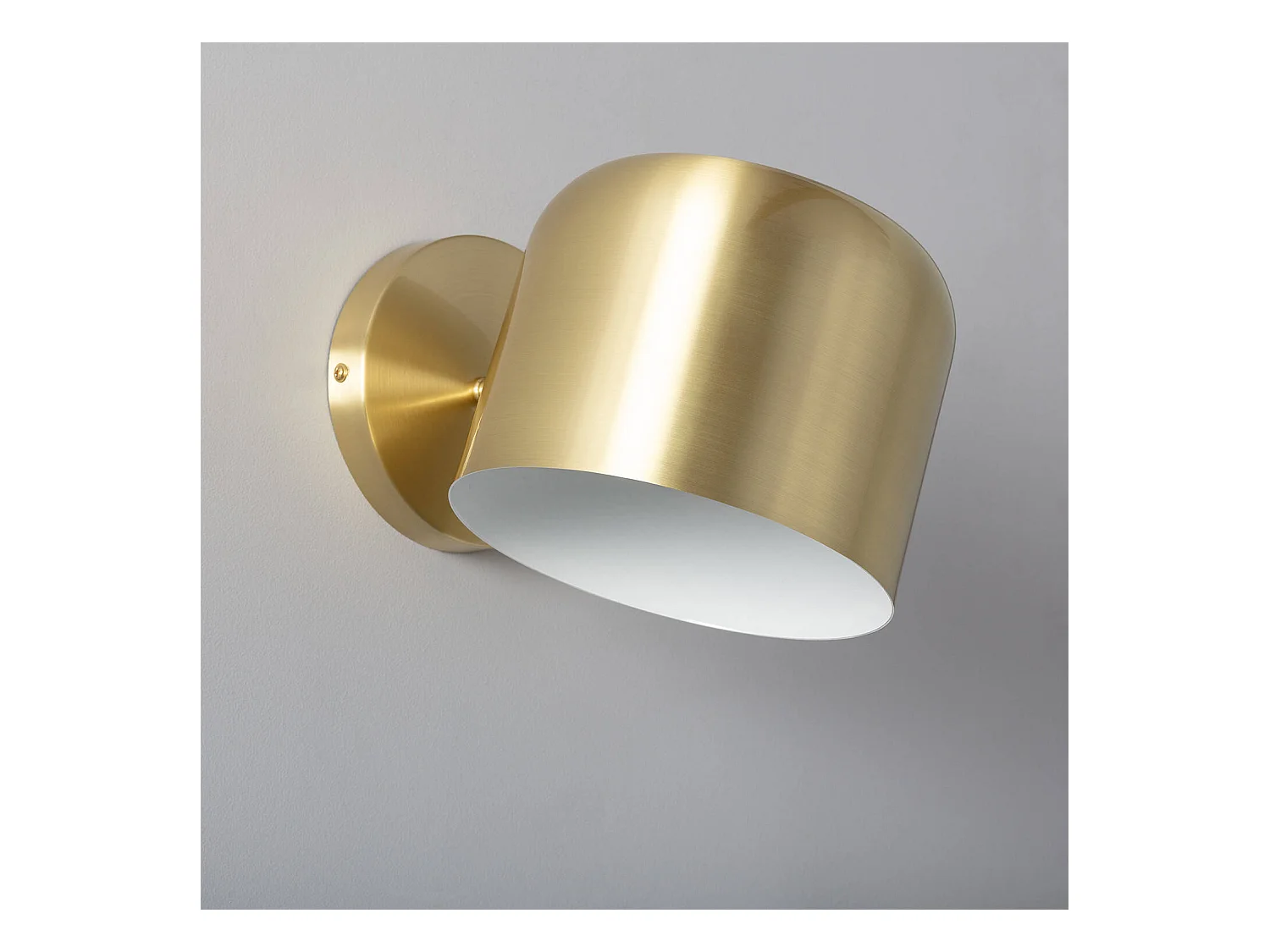 Lámpara de Pared de Metal Bedourie Dorado