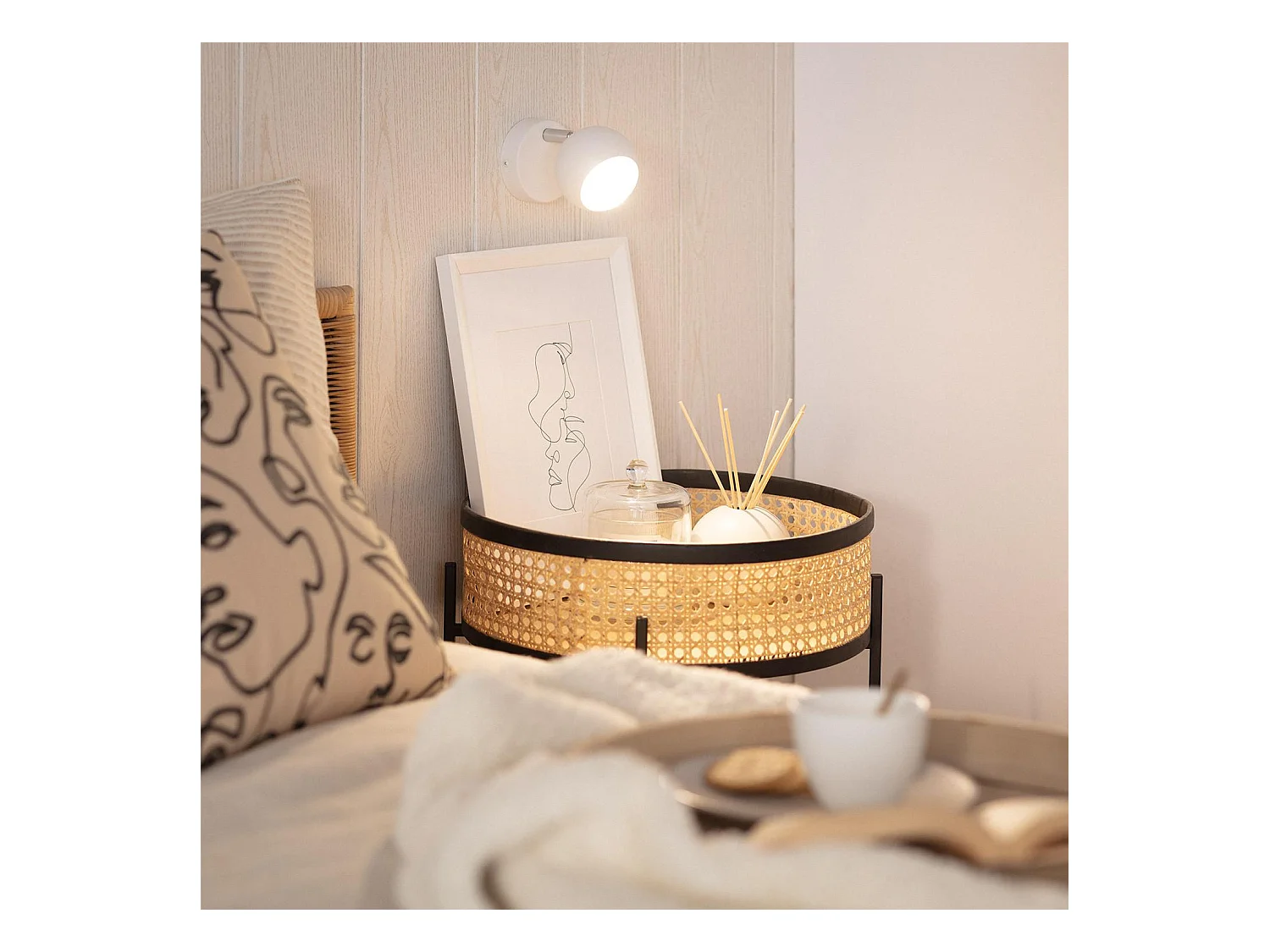 Lampada da Parete in Alluminio Orientabile 1 Faretto Ates Bianco Bianco