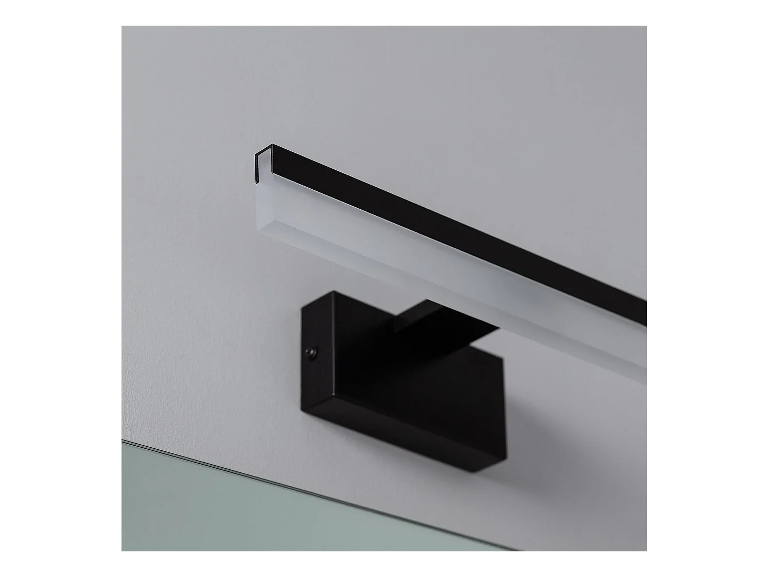 Aplique Espejo Baño Lenny 7W Negro