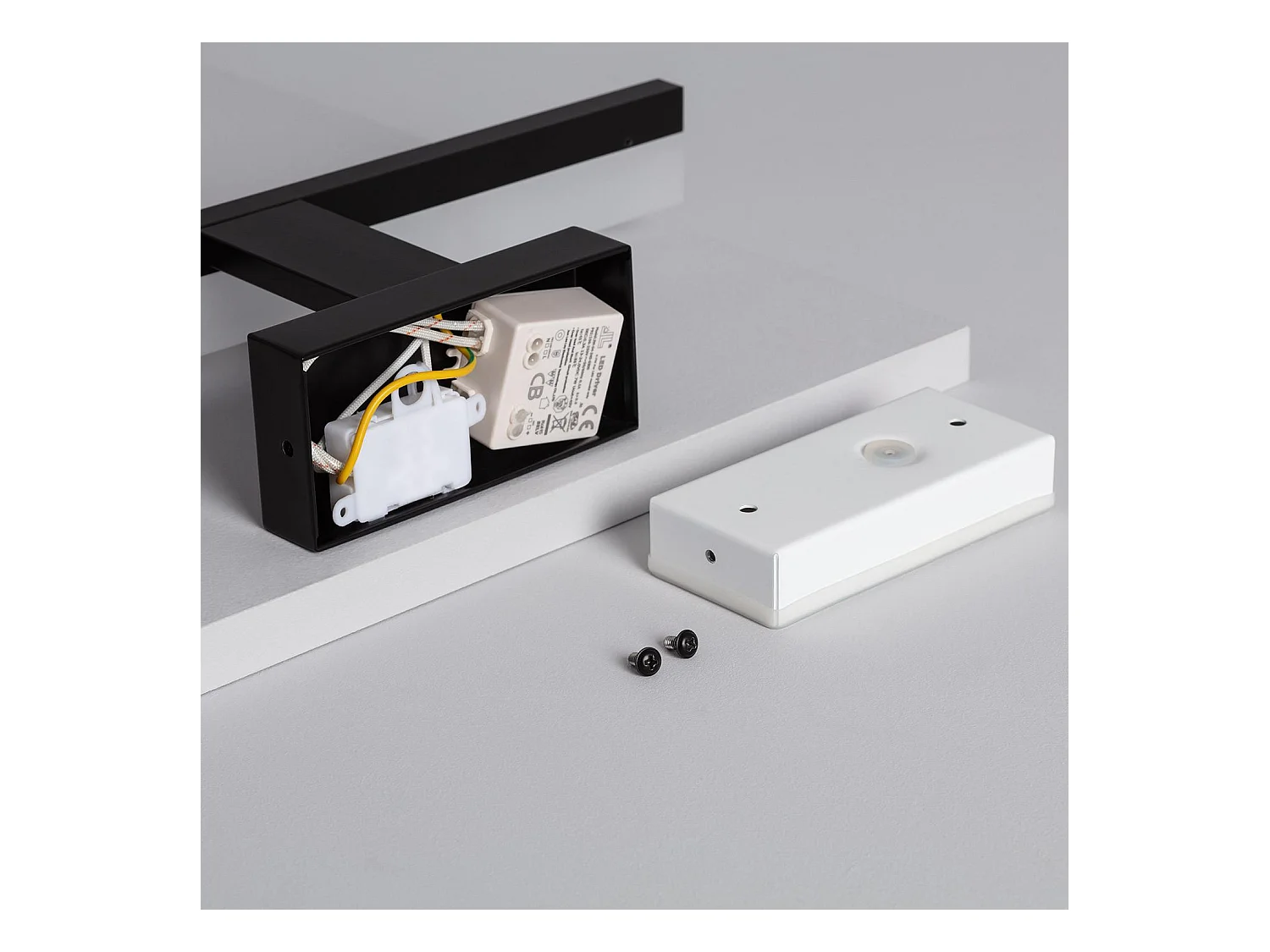 Aplique Espejo Baño Lenny 7W Negro