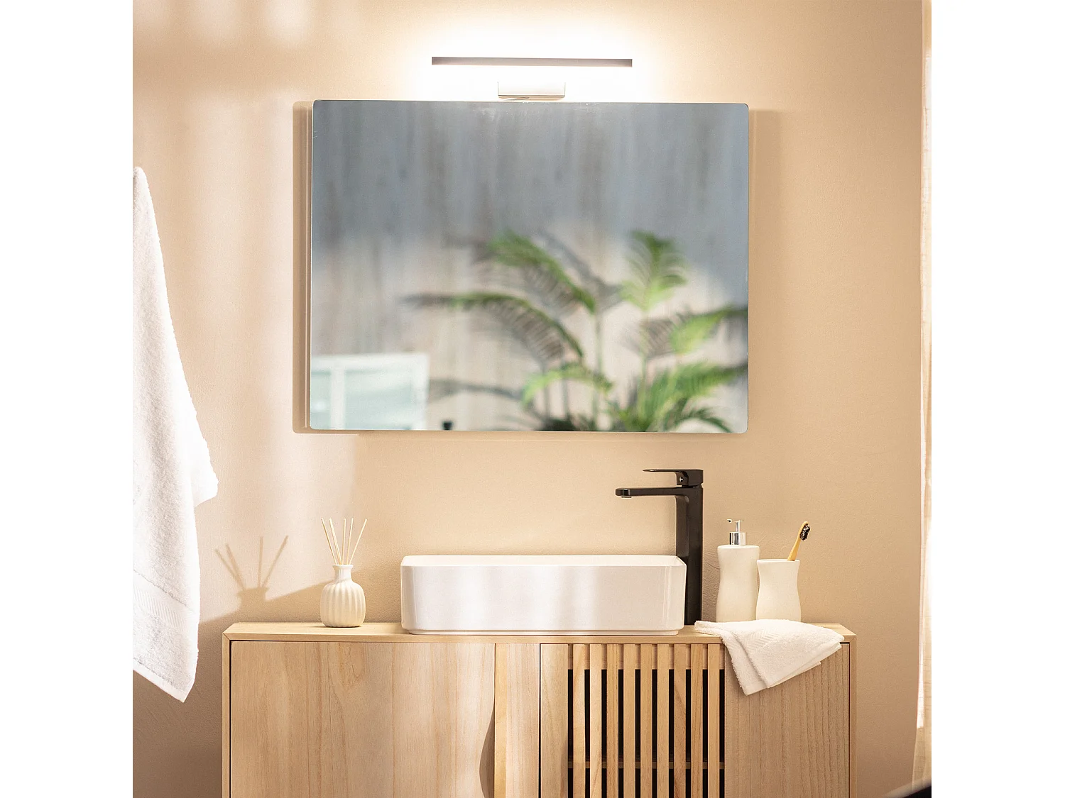 Aplique Espejo Baño Lenny 7W Negro