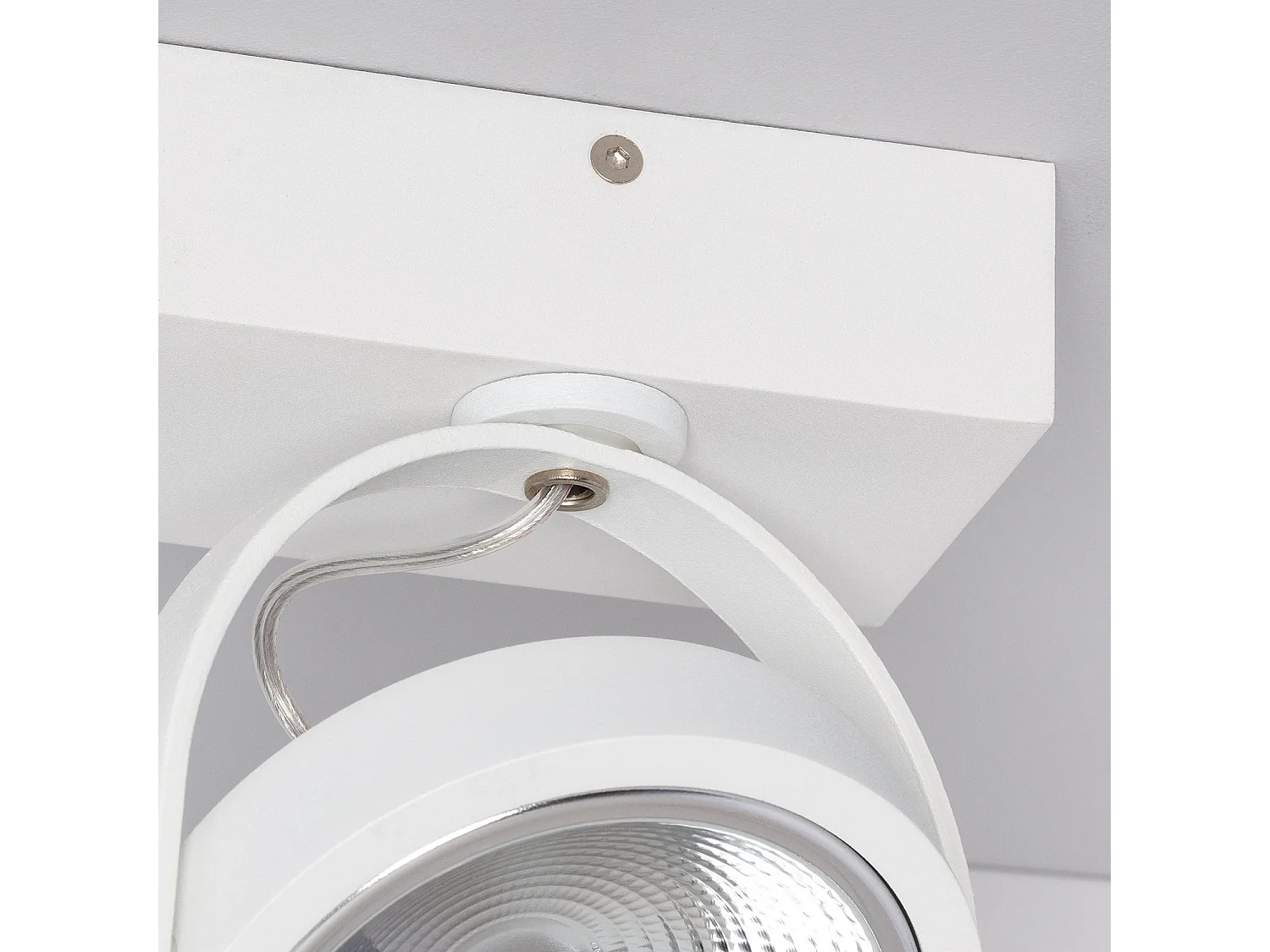 Spot LED 15W CREE en Saillie Orientable AR111 Dimmable Blanc  2700K Blanc chaud