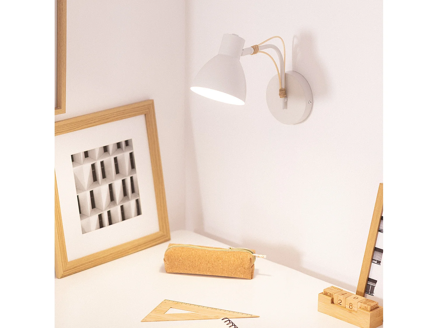 Lampe Murale Orientable Bois et Métal Cubal  Blanc