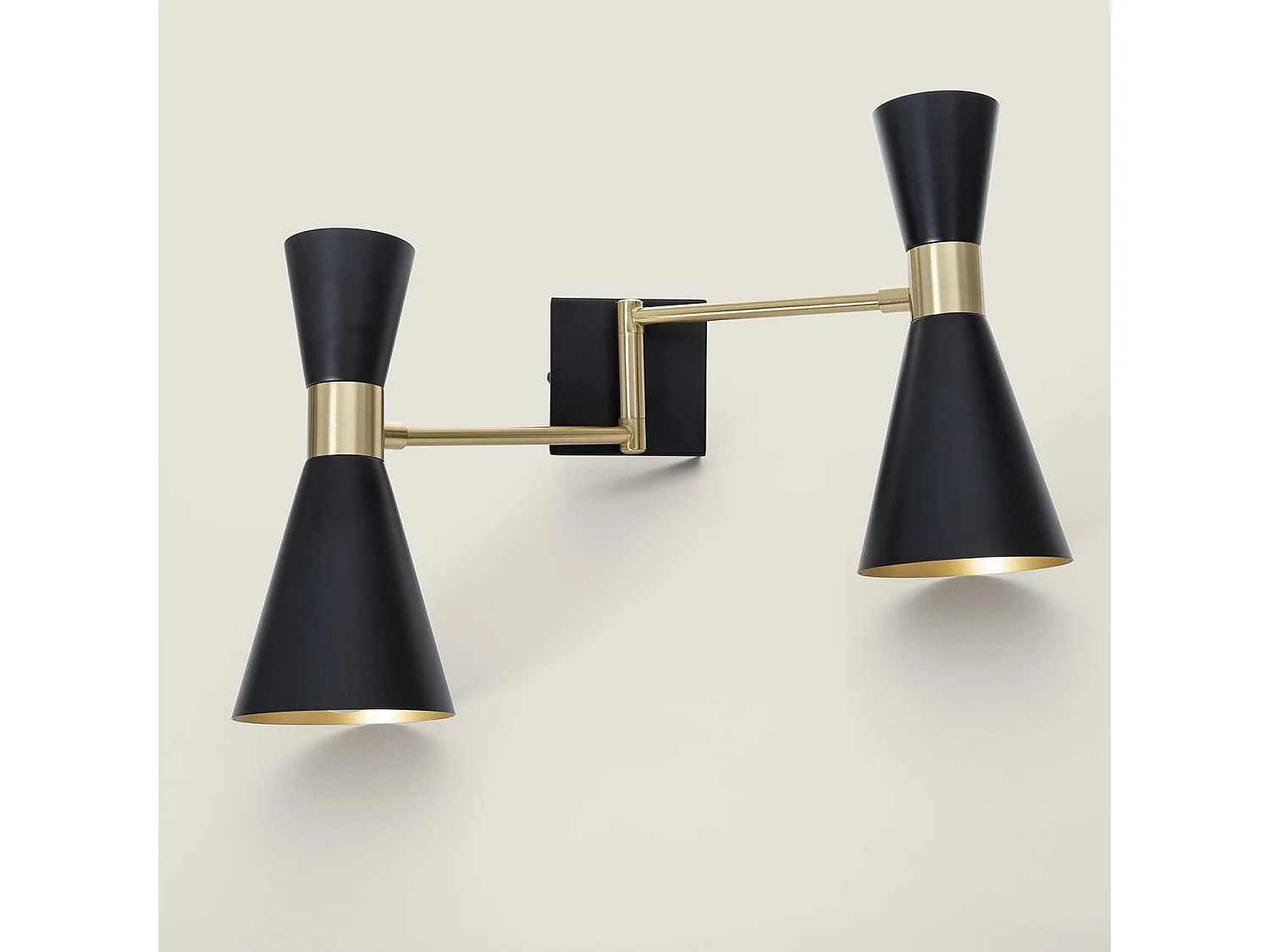 Lampada da Parete Orientabile Metallo 2 Faretti Jigger Nero