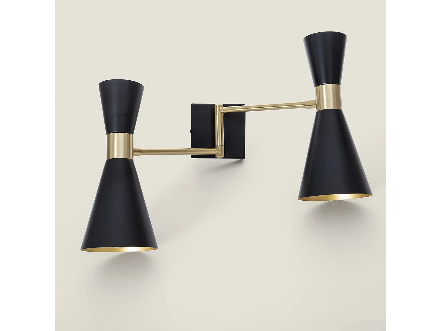 Lampada da Parete Orientabile Metallo 2 Faretti Jigger Nero