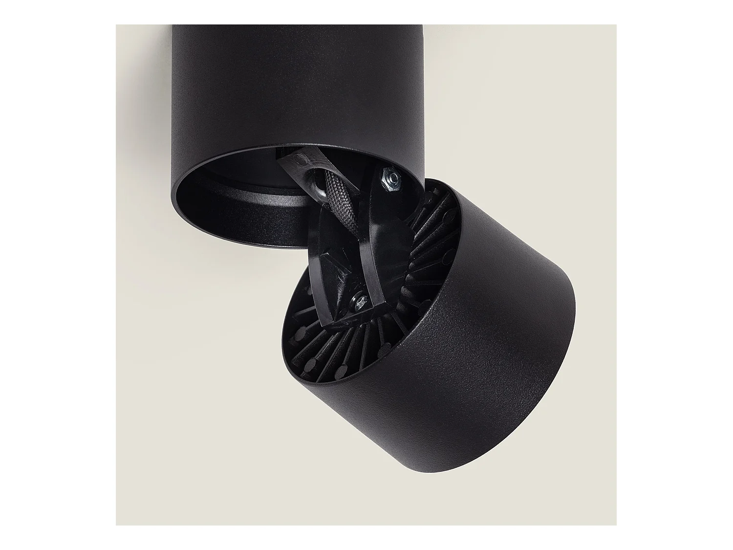 Applique LED 7W Alluminio Circolare Nero New Onuba 5000K Bianco Freddo