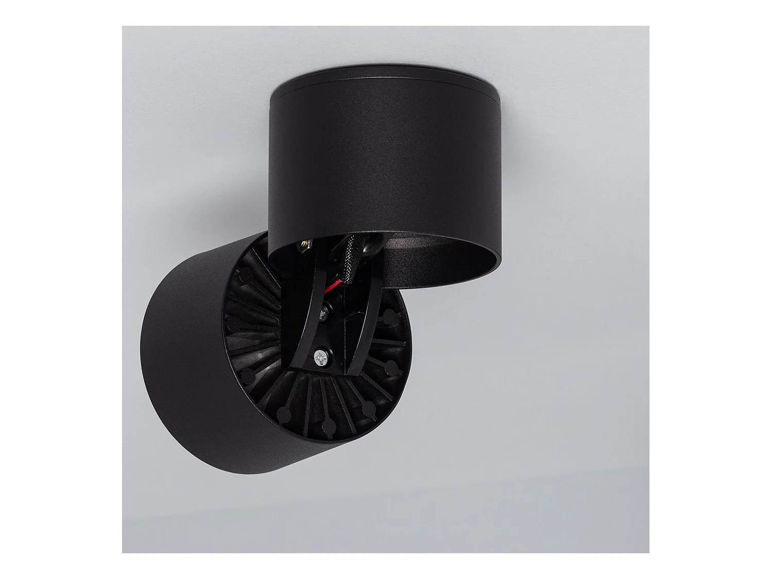 Applique LED 7W Alluminio Circolare Nero New Onuba 5000K Bianco Freddo