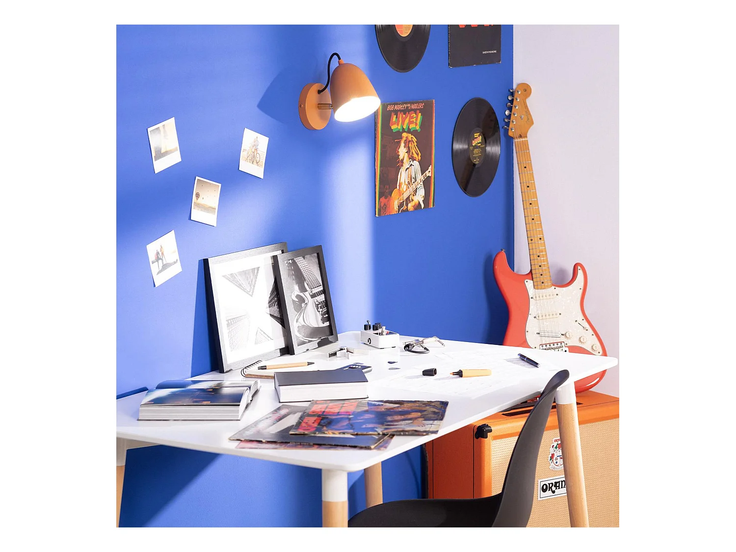 Lámpara de Pared de Metal Areso Naranja Azafrán