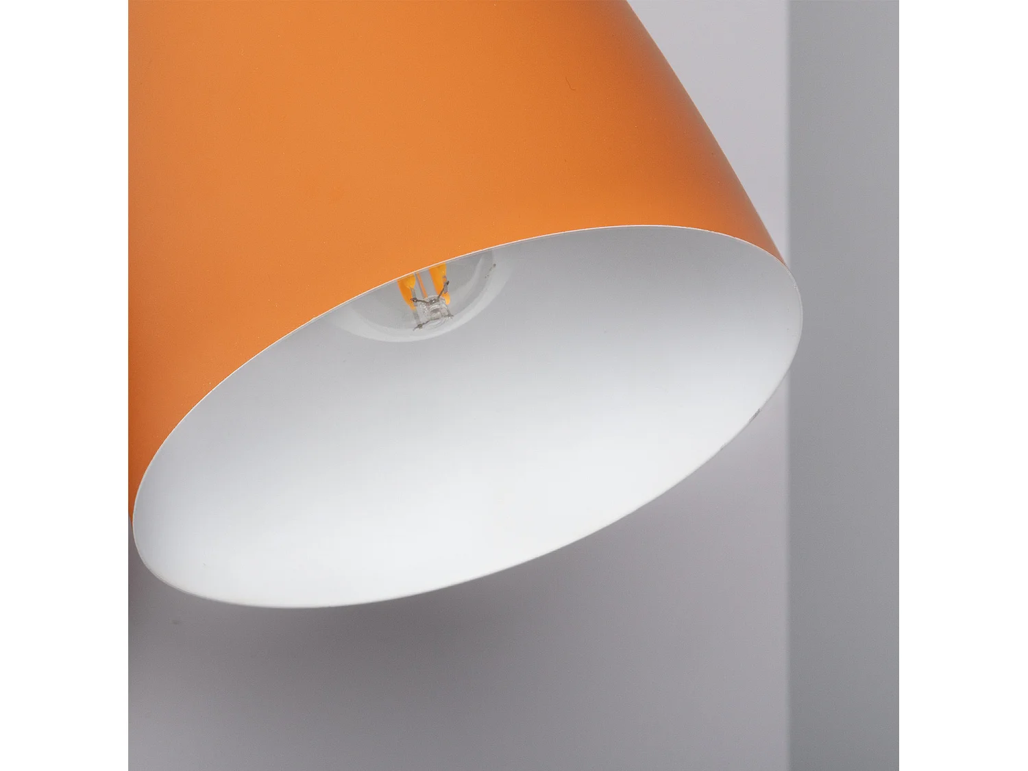 Lampe Murale Métal Areso Orange Safran