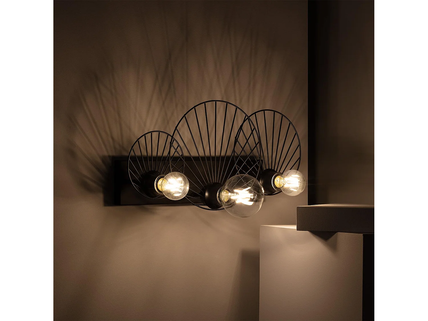 Applique Murale Kibanda Koto 3 Spots Noir