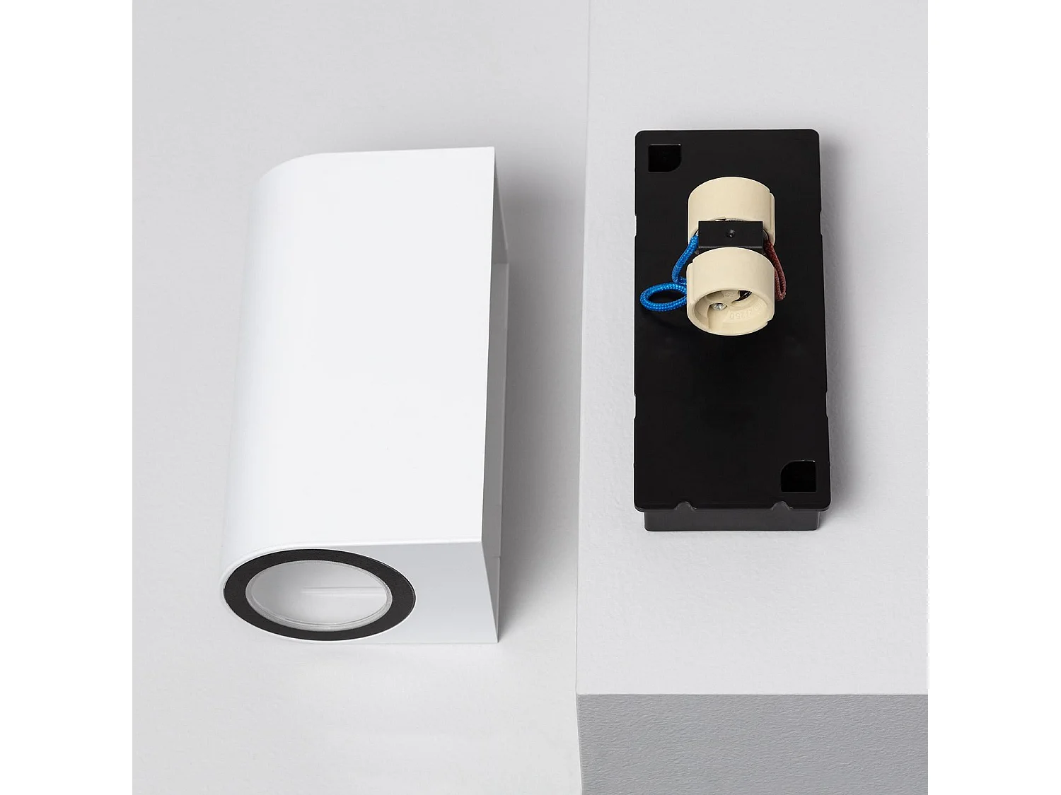 Aplique de Pared Exterior Iluminación Doble Cara Gala Blanco Blanco