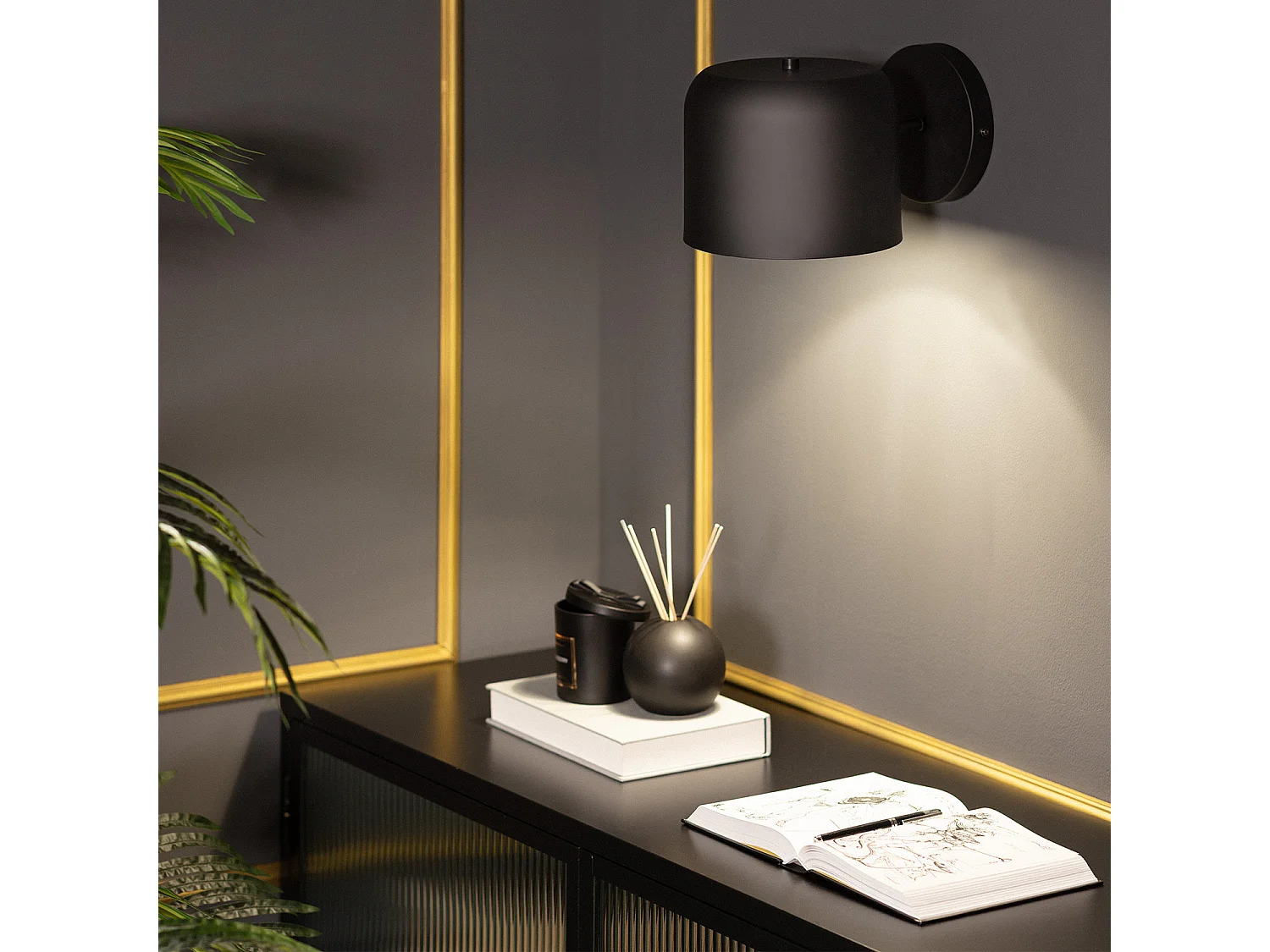 Lampe Murale Métal Bedourie Noir