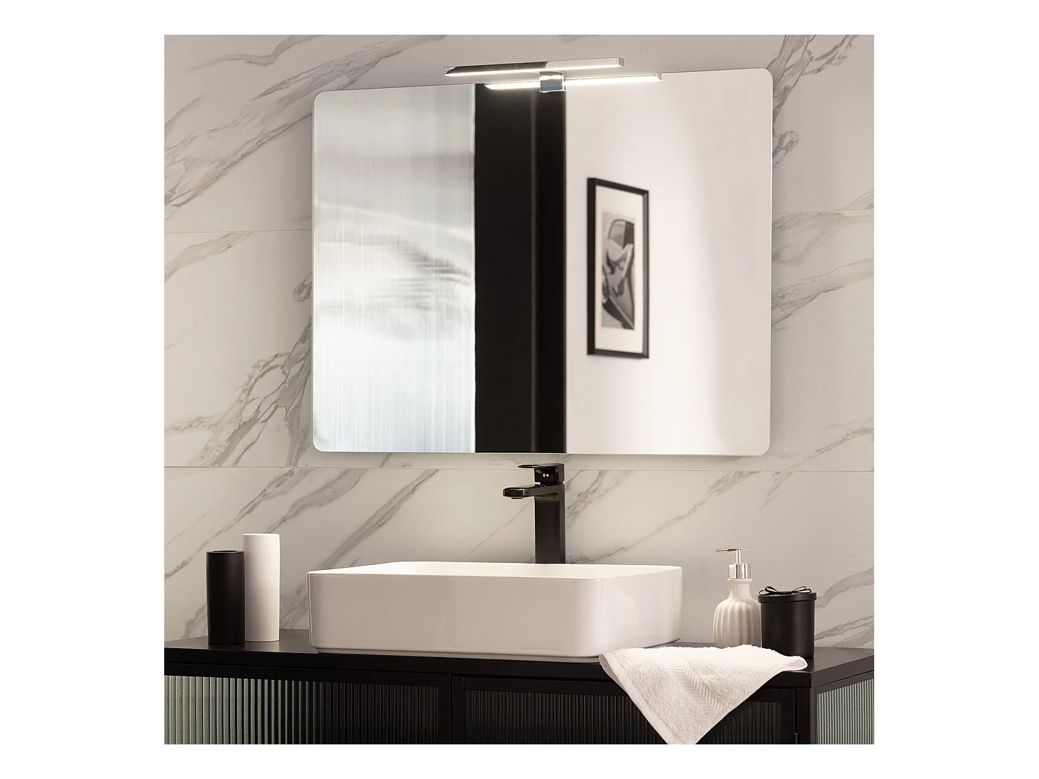 Aplique Espejo Baño Carl 5W Plata 6000K Blanco Frío