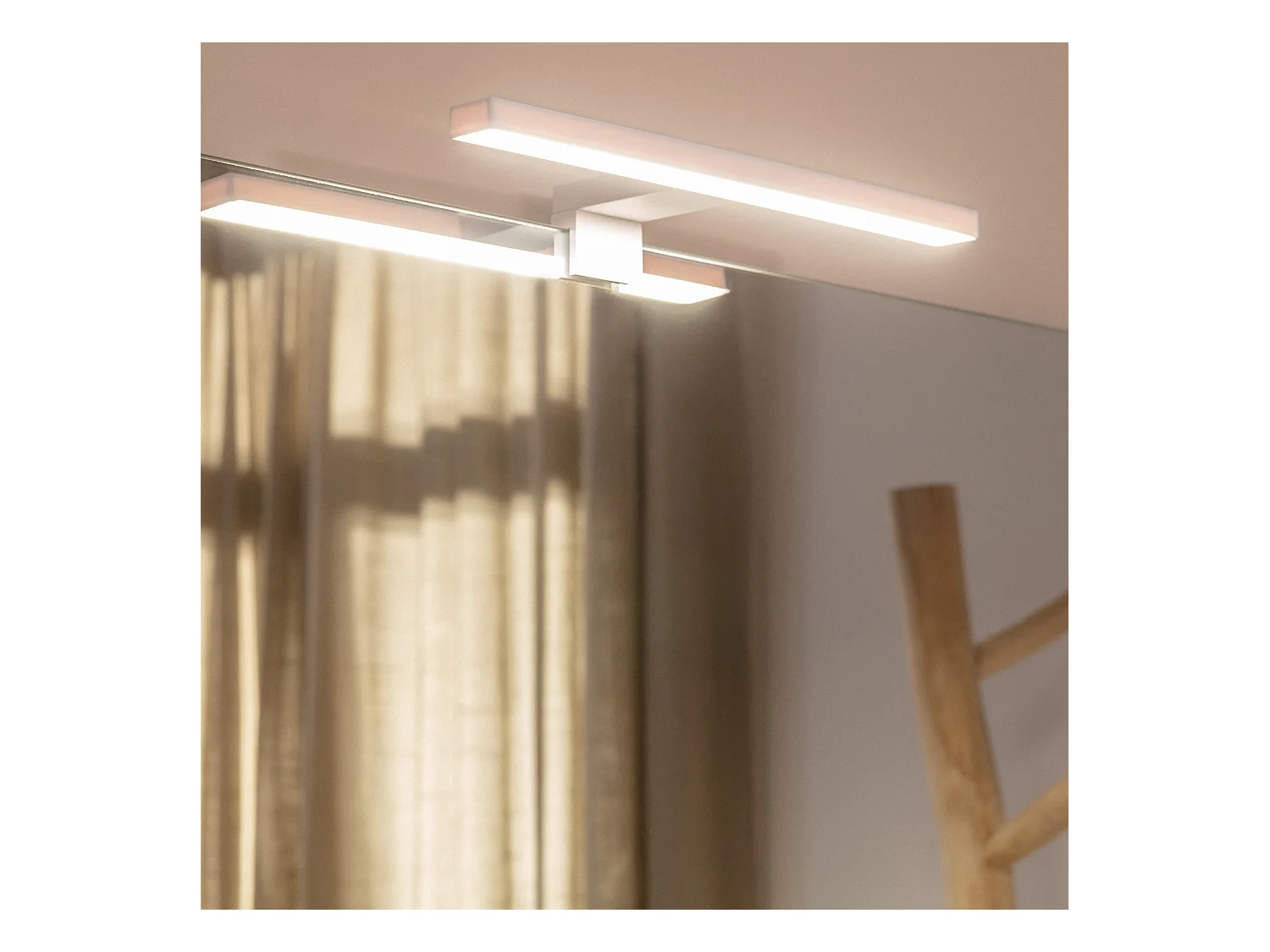 Applique LED Salle de Bain 5W Carl Blanche pour Miroir  4000K Blanc neutre