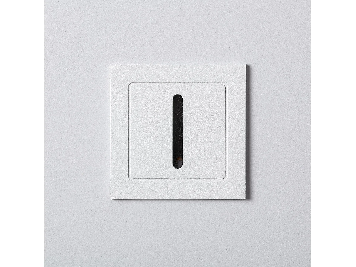 Balise LED Extérieure 3W Encastrable au Mur Wabi Linéaire  Blanche 2700K Blanc chaud