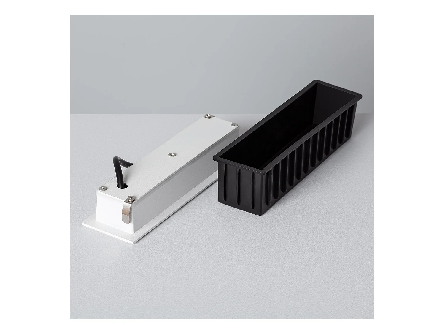 Balise LED Extérieure 3W Encastrable au Mur Rectangulaire Wabi Linéaire  Blanche 2700K Blanc chaud