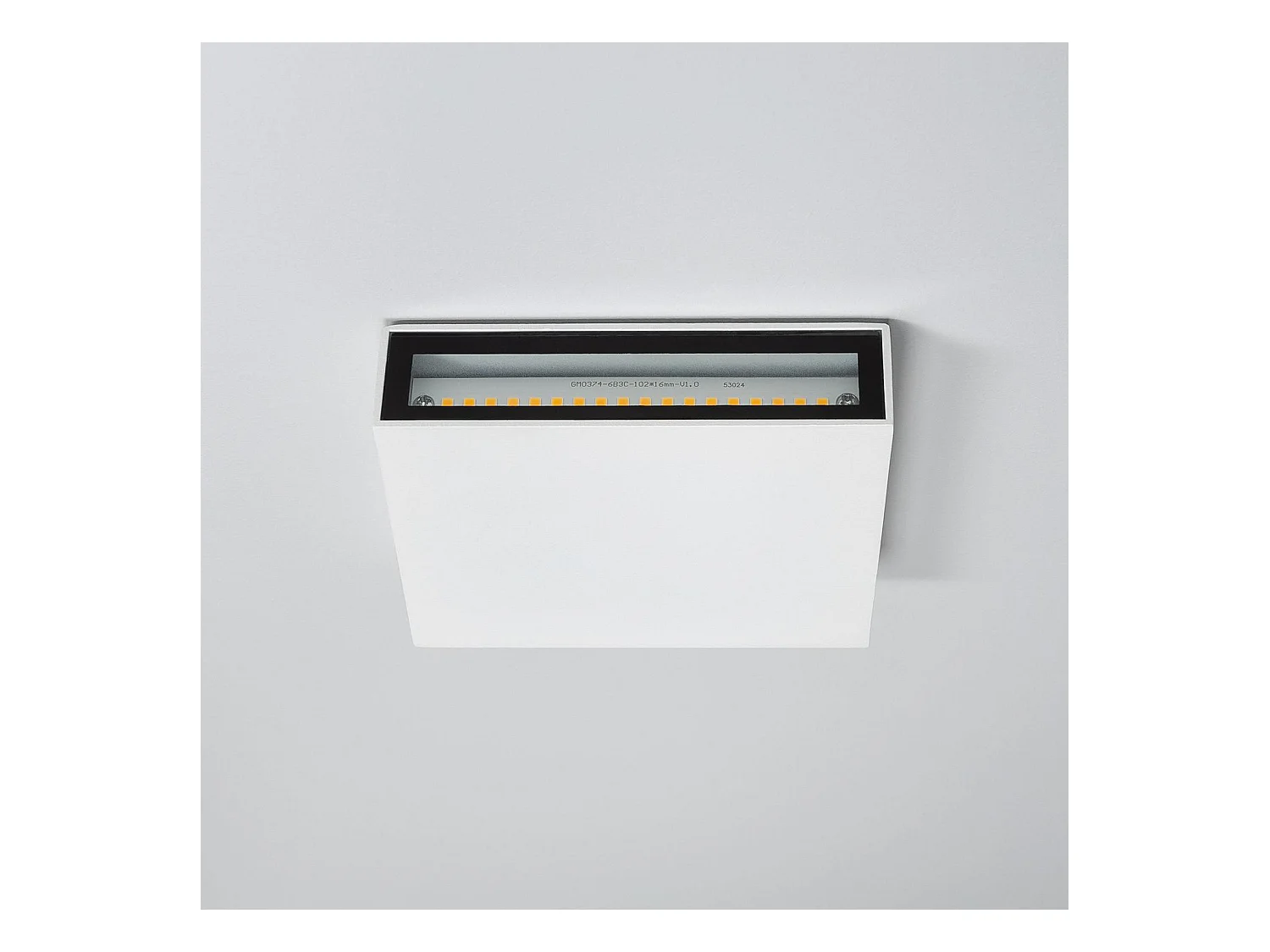Applique Murale LED Extérieure Kaysa 6W Éclairage Double Face Carrée Blanche  2700K Blanc chaud