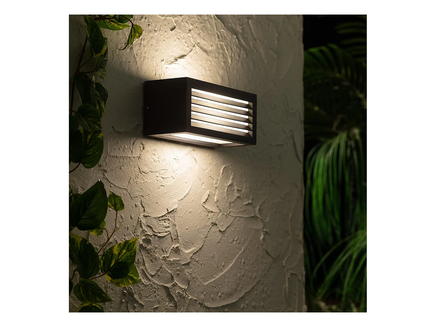 Aplique de Pared Exterior Metal Verina Negro