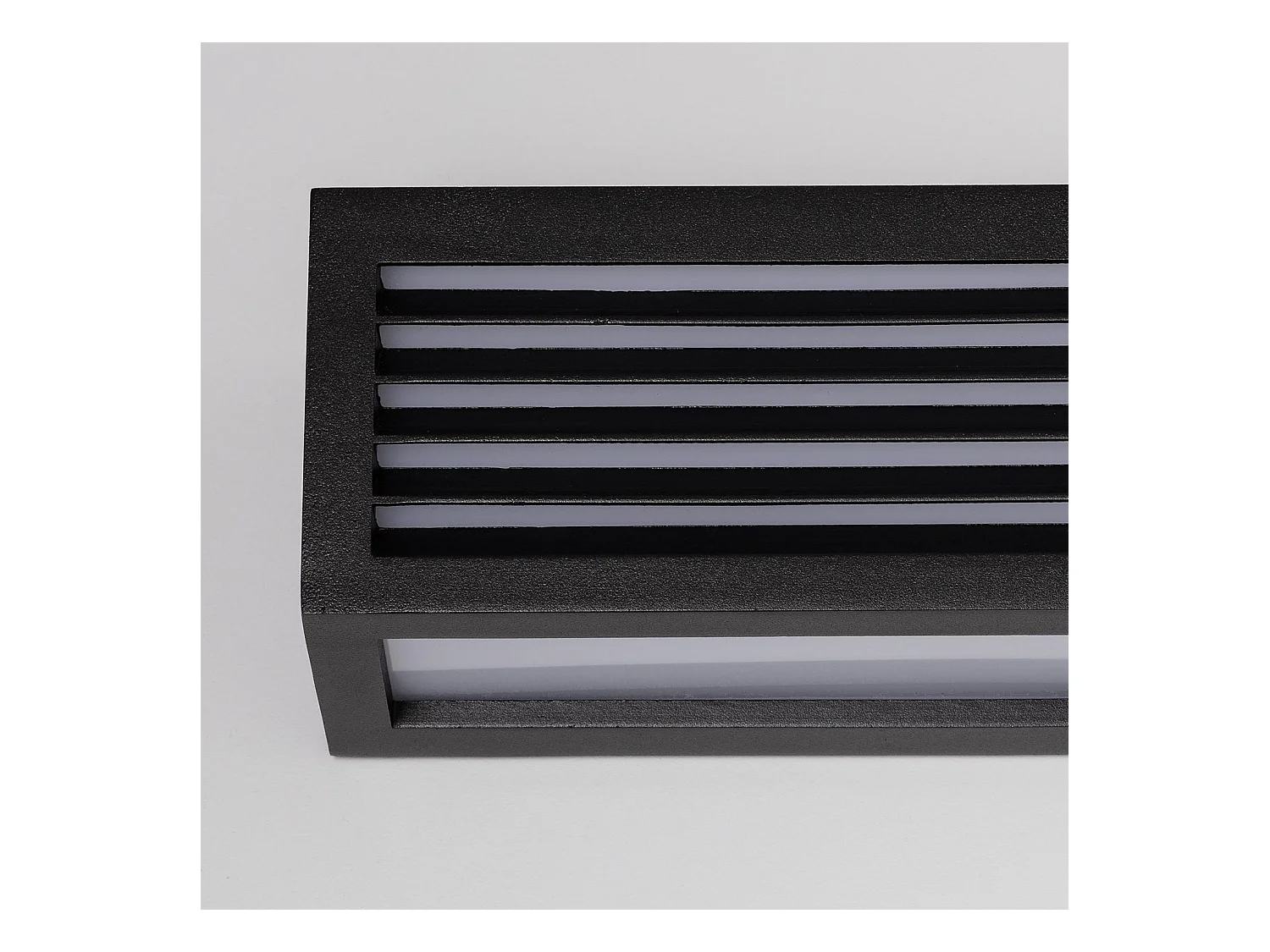 Aplique de Pared Exterior Metal Verina Negro