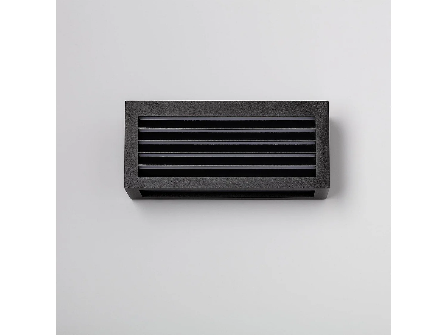 Aplique de Pared Exterior Metal Verina Negro