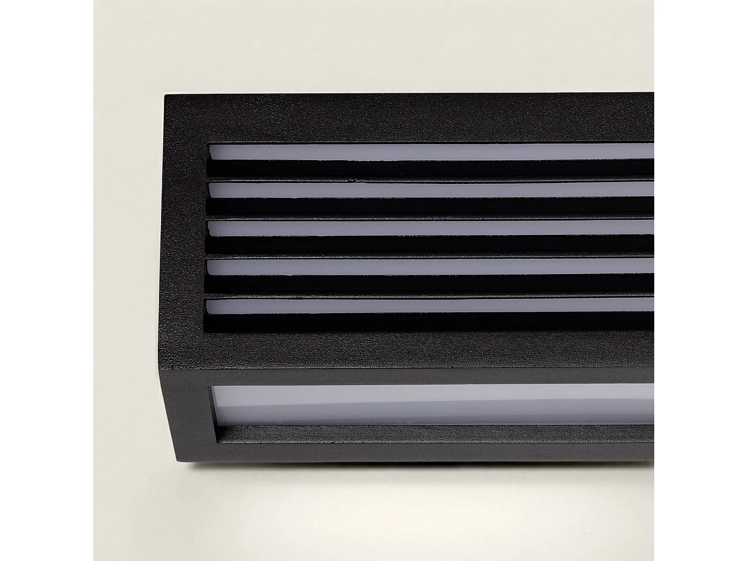 Aplique de Pared Exterior Metal Verina Negro