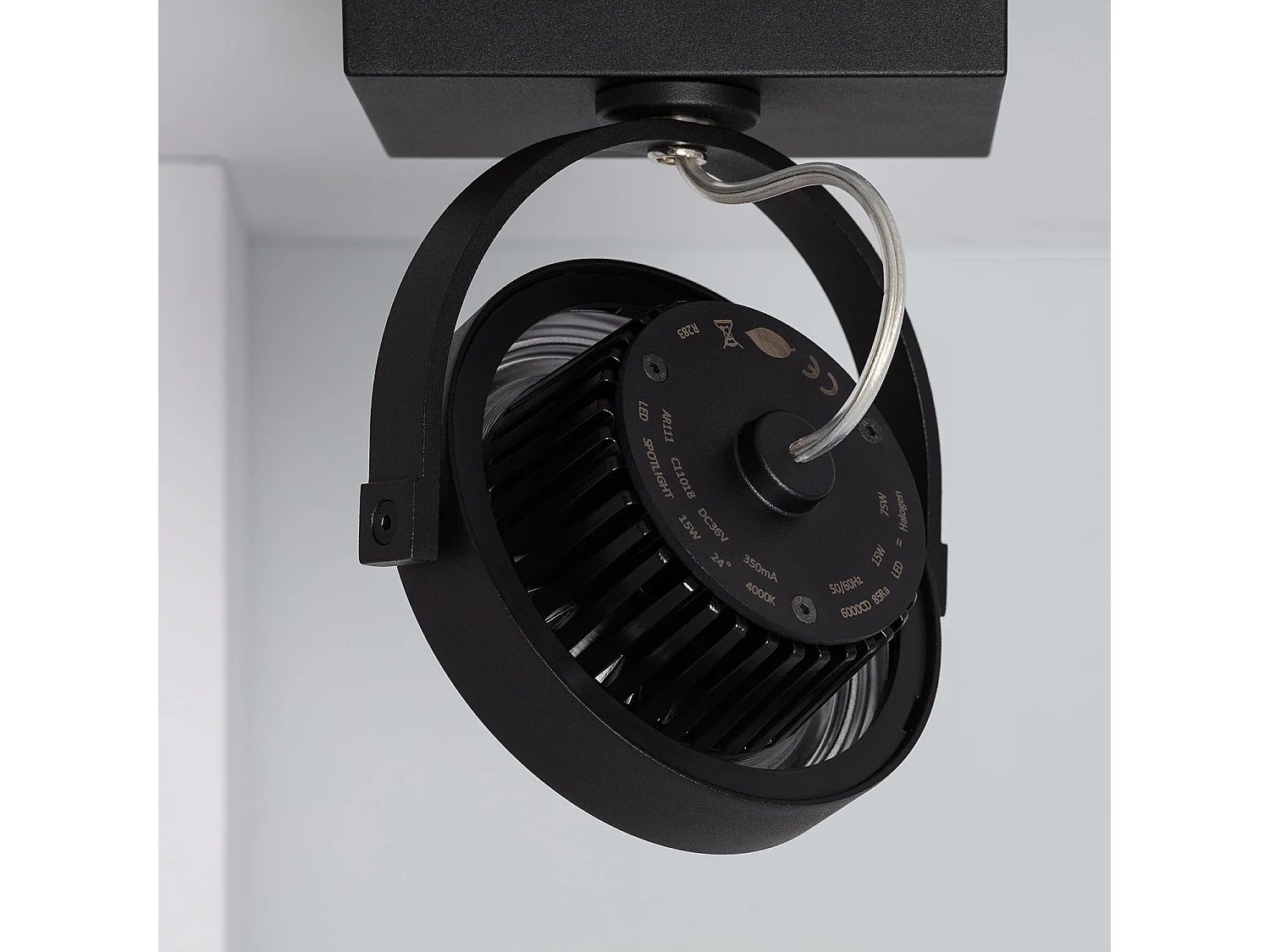 Spot LED 15W CREE en Saillie Orientable AR111 Dimmable Noir 2700K Blanc chaud