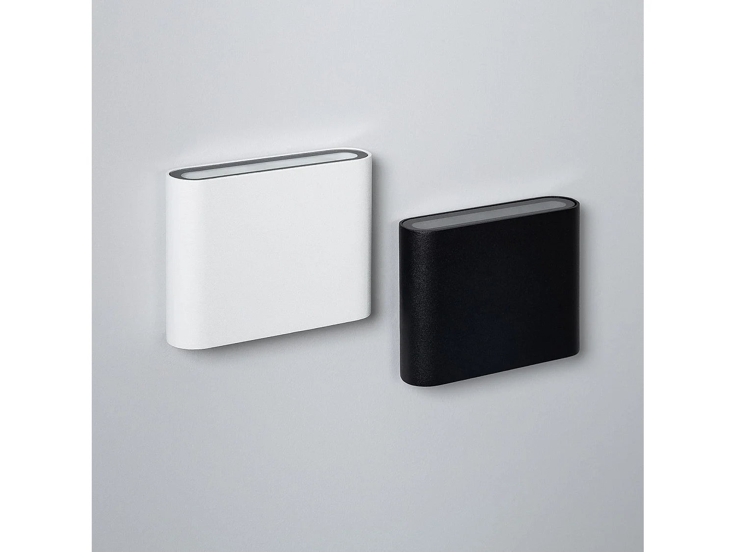 Applique Murale LED Extérieure Zeus 6W Éclairage Double Face Carrée Noire  2700K Blanc chaud