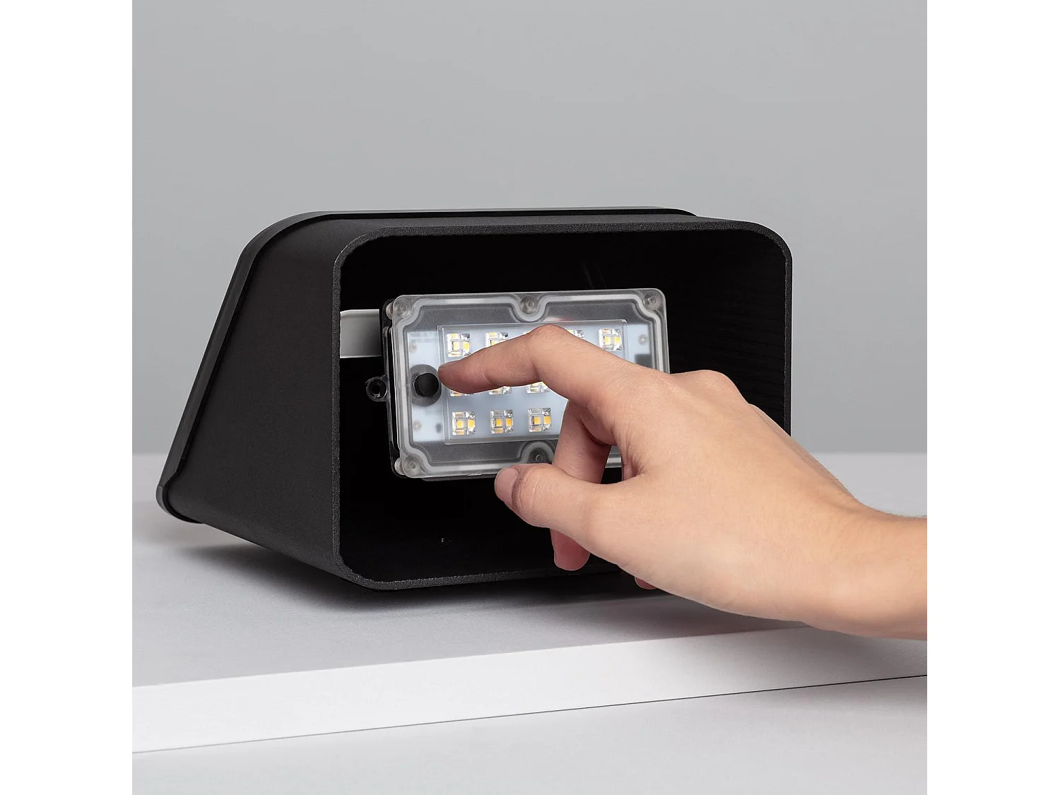 Applique Murale LED Extérieure Solaire Aluminium Namib avec Détecteur Mouvement Radar IP65 4000K Blanc neutre