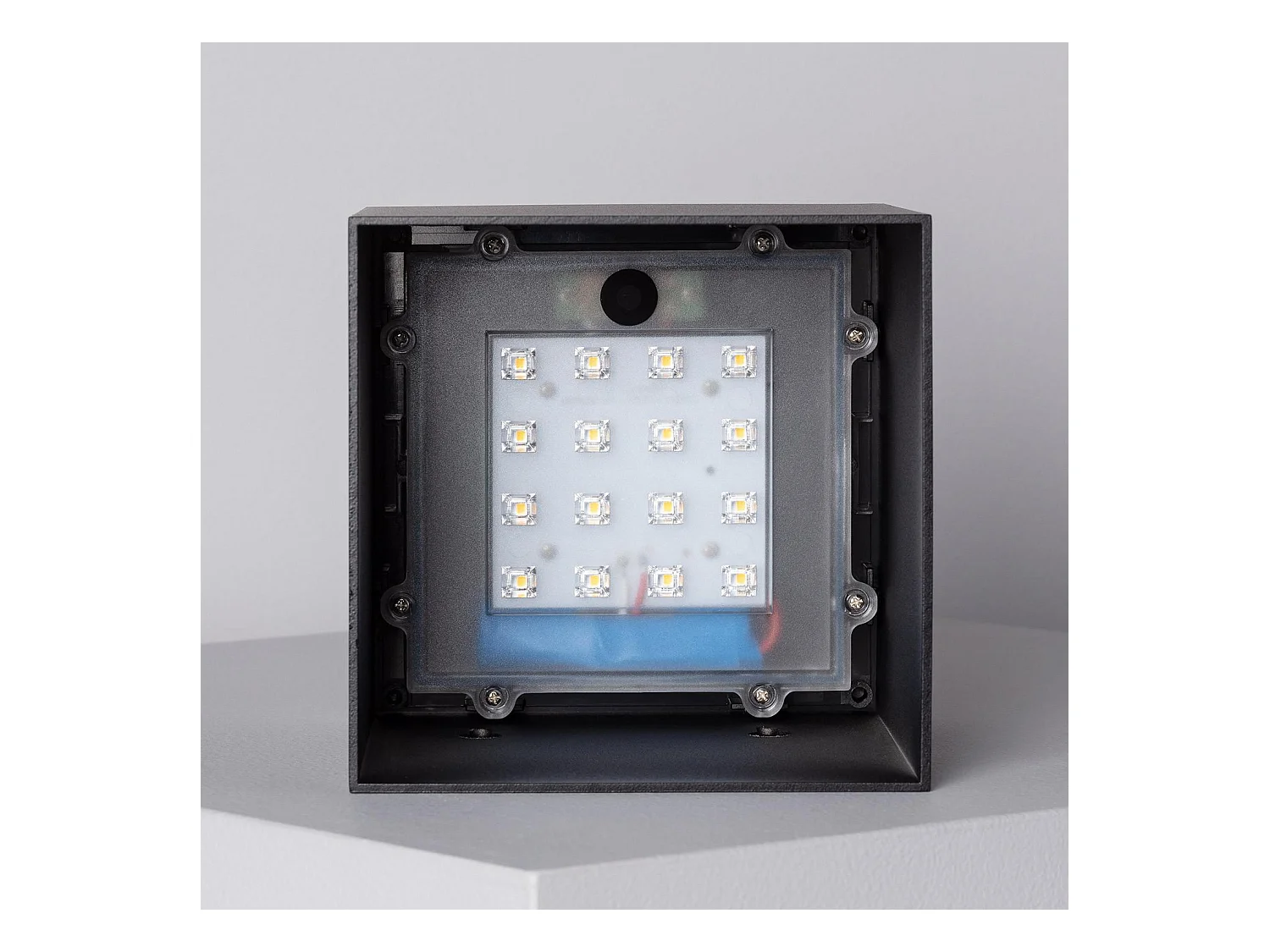 Applique Murale LED Extérieure Solaire Eros avec Détecteur de Mouvement Radar IP65 4000K Blanc neutre