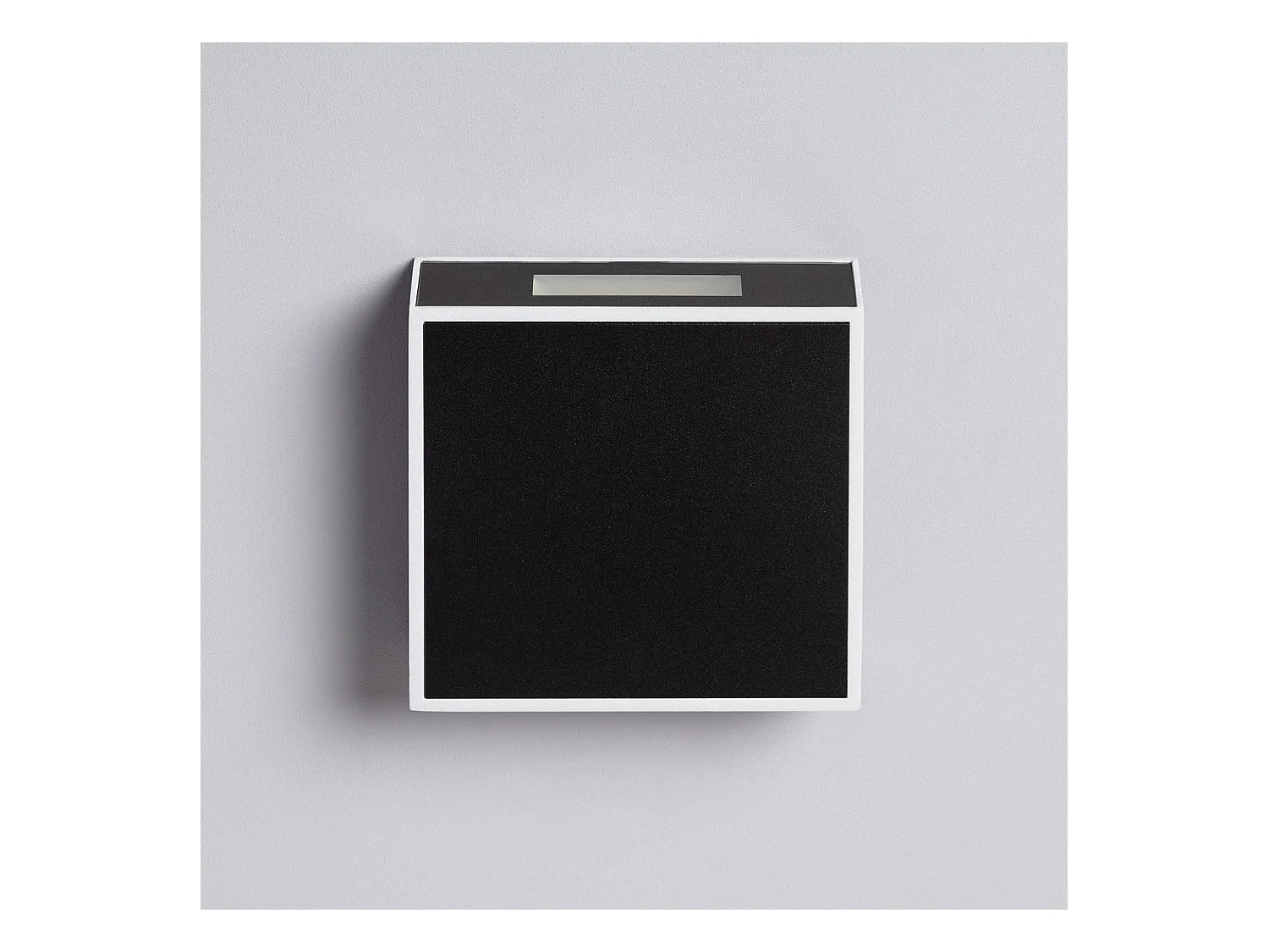 Applique da Parete LED 6W in Alluminio Roma Nero 3000K Bianco Caldo