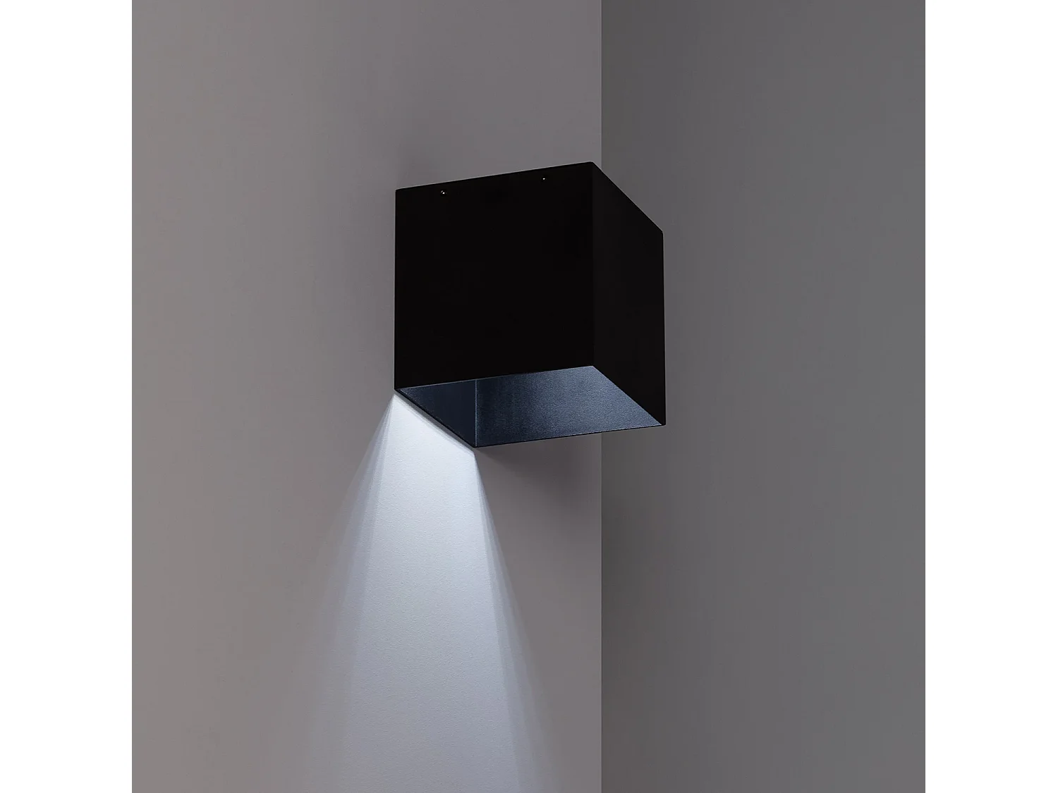 Applique Murale LED Extérieure Solaire Eros en Aluminium avec Détecteur de Mouvement Radar IP65 6000K Blanc froid