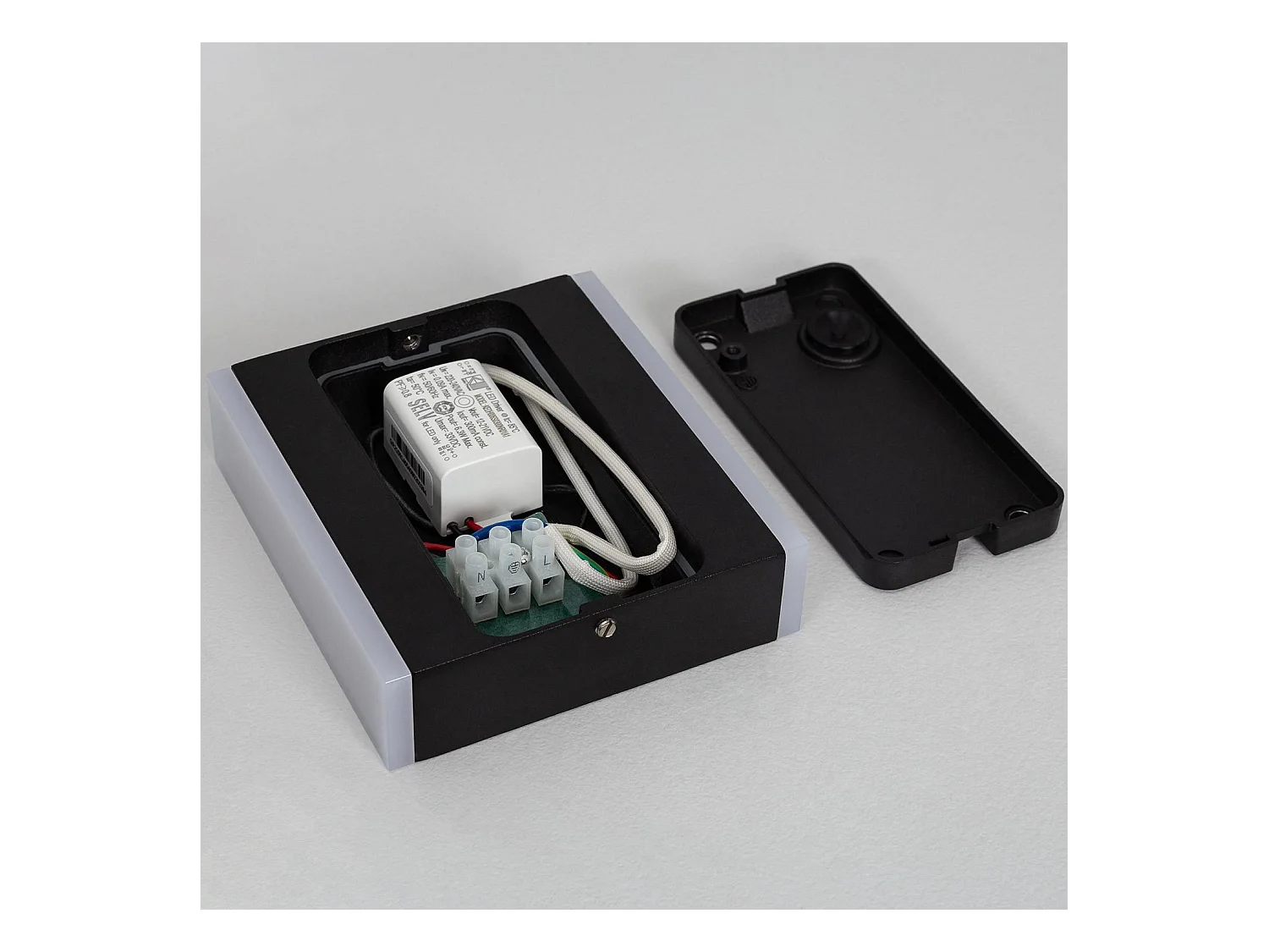 Aplique de Pared Exterior LED 6W Iluminación Doble Cara Cuadrado Negro Orus 2700K Blanco Cálido