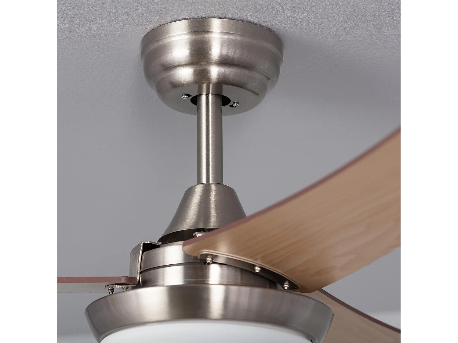 Ventilateur de Plafond Silencieux Neil Bois 107cm Moteur DC WiFi Argent CCT , , Wifi: True