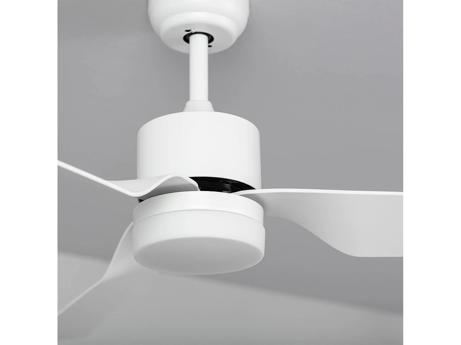 TechBrey Ventilateur de Plafond Silencieux Minimal PRO Blanc 132cm Moteur DC WiFi