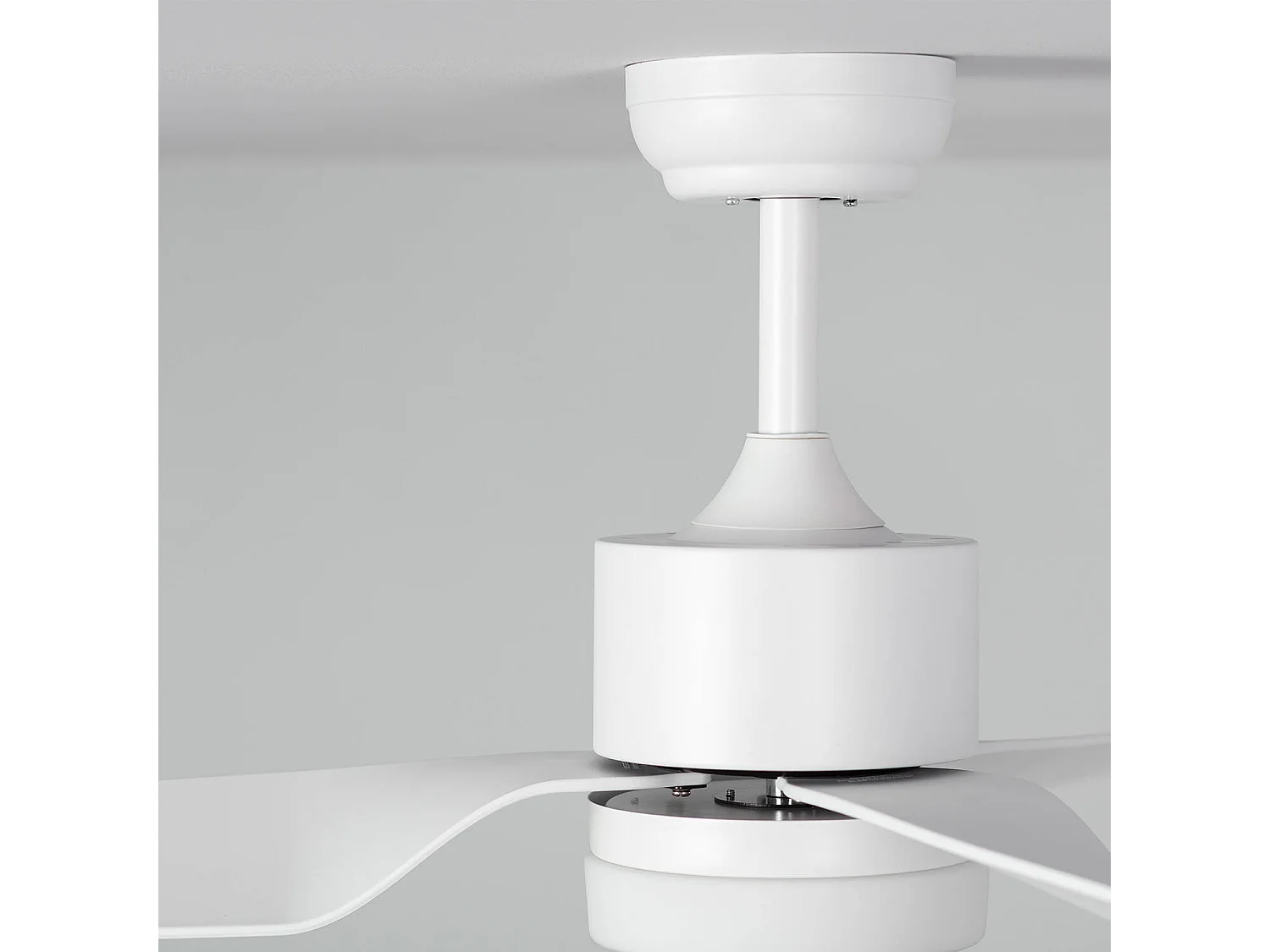 TechBrey Ventilateur de Plafond Silencieux Minimal PRO Blanc 132cm Moteur DC WiFi