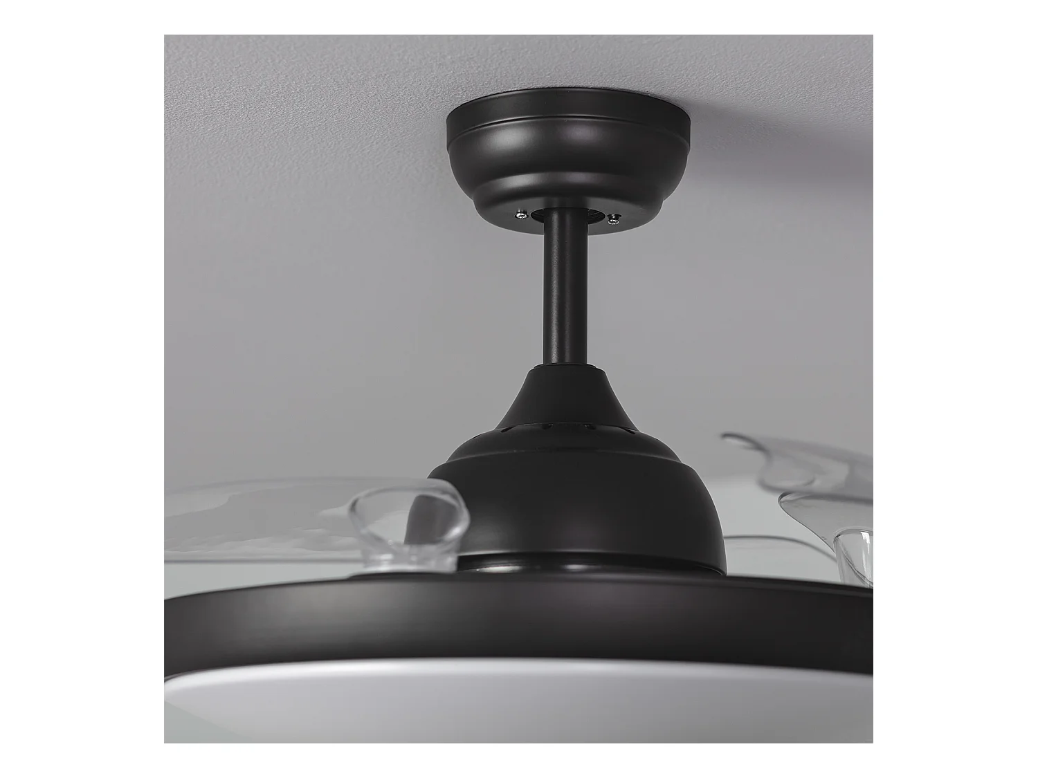 Ventilador de Techo Retráctil Silencioso Kourak Negro 106cm Motor DC Negro Seleccionable (Cálido-Neutro-Frío) Mando RF Wifi: