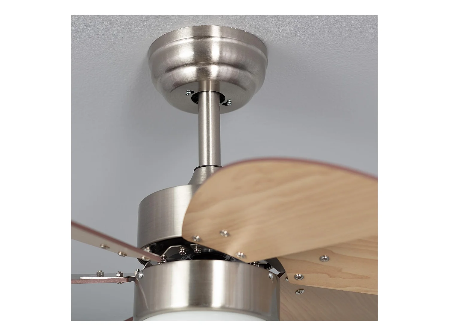 Ventilador de Techo Silencioso Orion Madera 81cm Motor DC Plateado  Wifi: