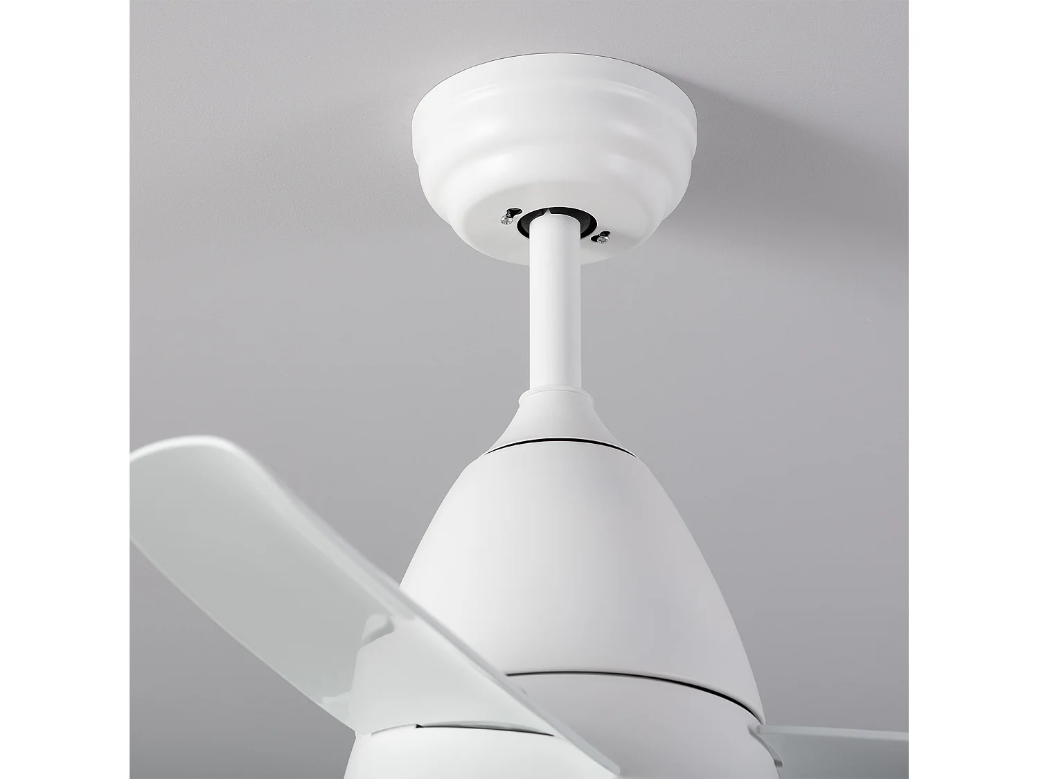 Ventilateur de Plafond Silencieux Industriel Blanc 91cm Moteur DC Blanc CCT Avec lumière, Télécommande RF, Wifi: False