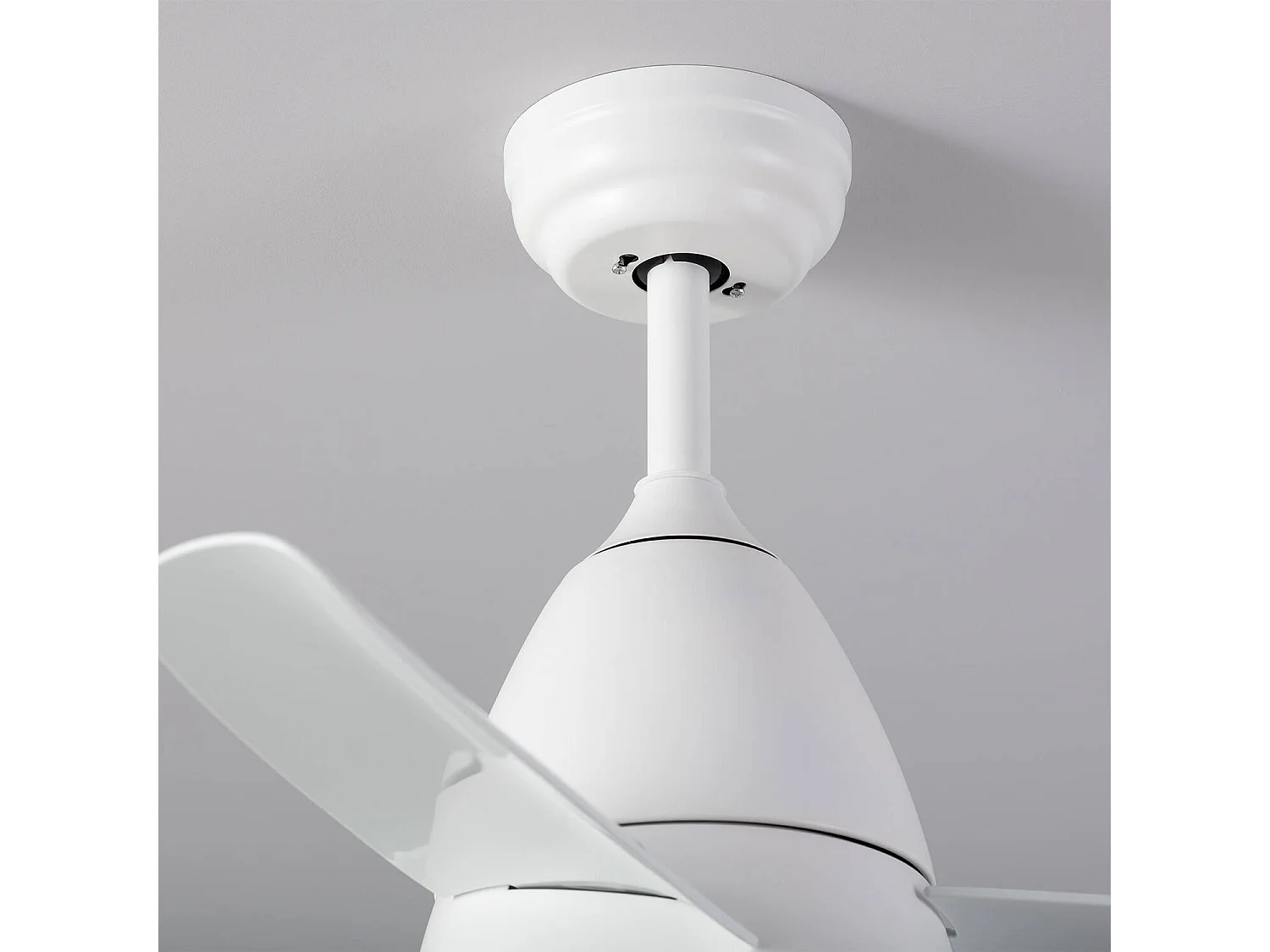 Ventilateur de Plafond Silencieux Industriel Blanc 91cm Moteur DC Blanc CCT Avec lumière, Télécommande RF, Wifi: False