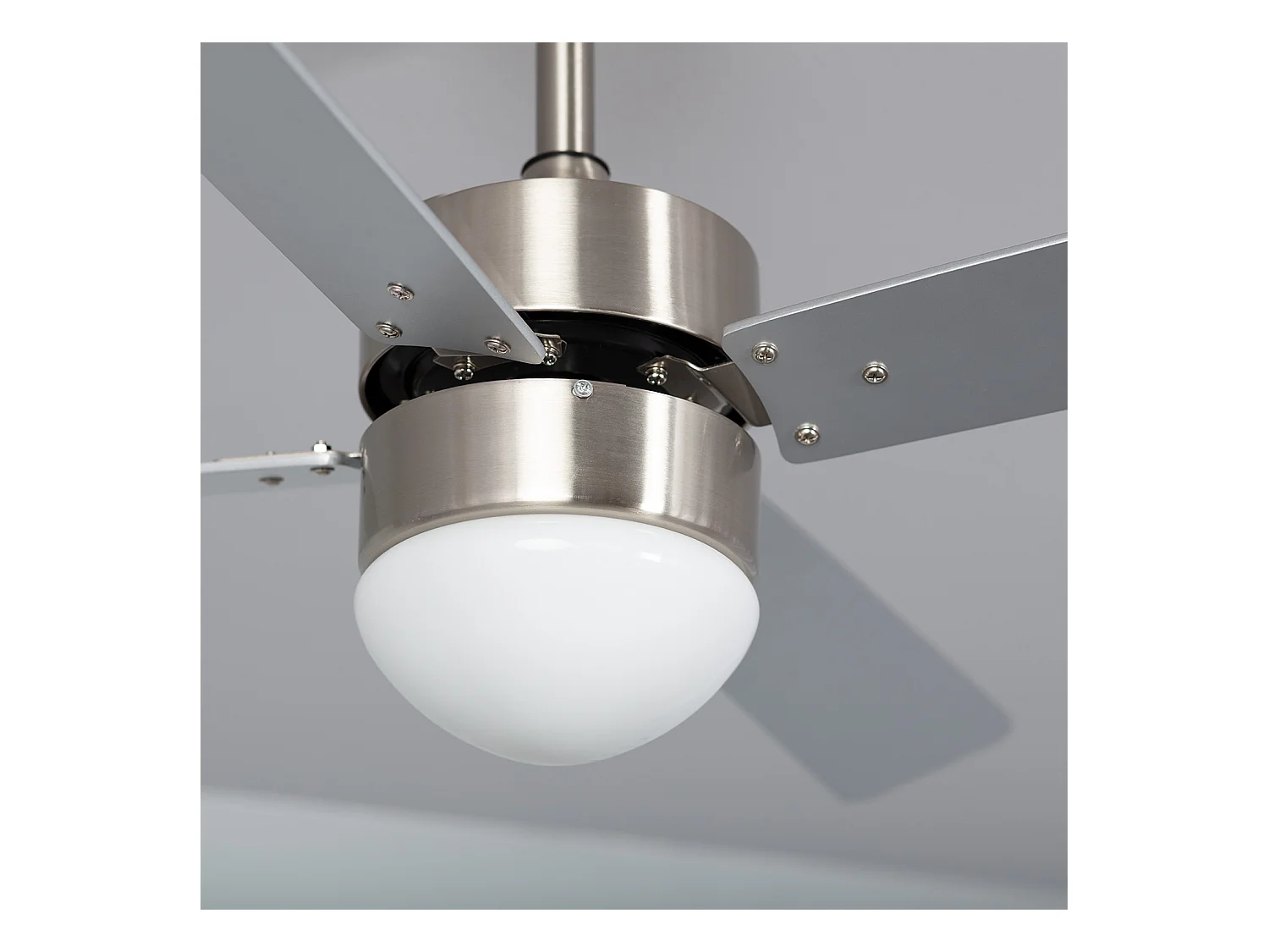 Ventilador de Techo Silencioso Cygnus Níquel 107cm Motor DC Plateado CCT  Wifi: