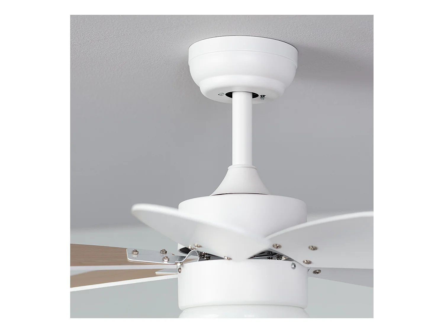 Ventilador de Techo Silencioso Orion Blanco 81cm Motor DC Blanco  Wifi: