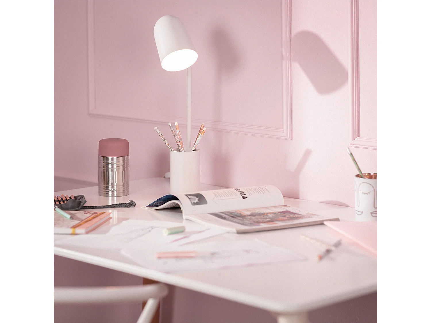 Lampe de Bureau Flex Métal Waal avec Porte-Crayons  Blanc