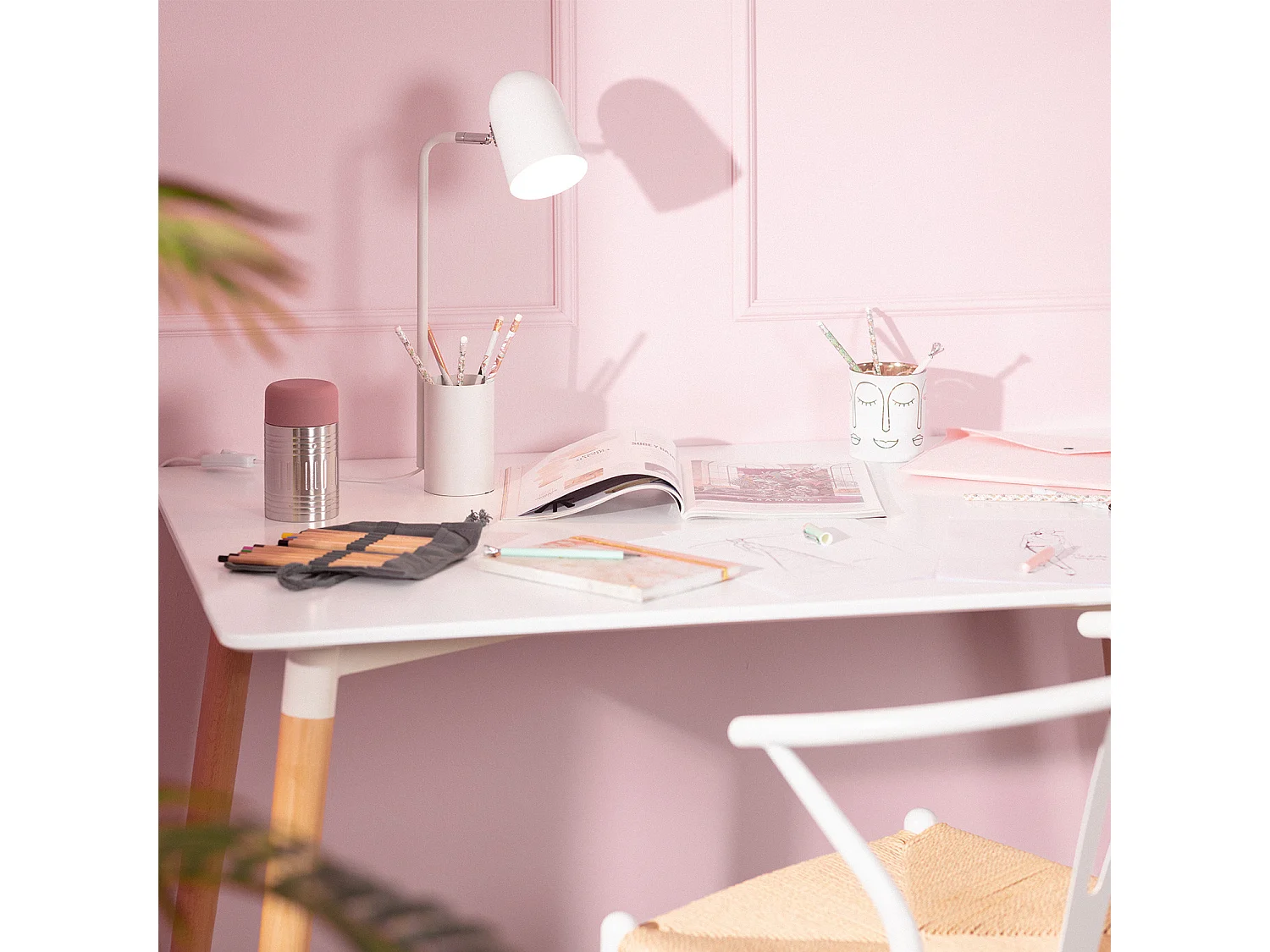 Lampe de Bureau Flex Métal Waal avec Porte-Crayons  Blanc