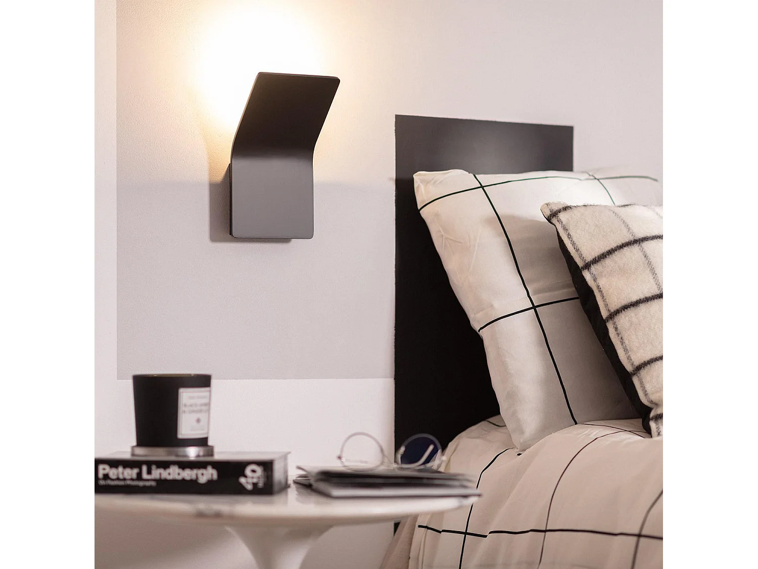 Aplique de Pared LED 6W de Aluminio Lerna Negro 2700K Blanco Cálido