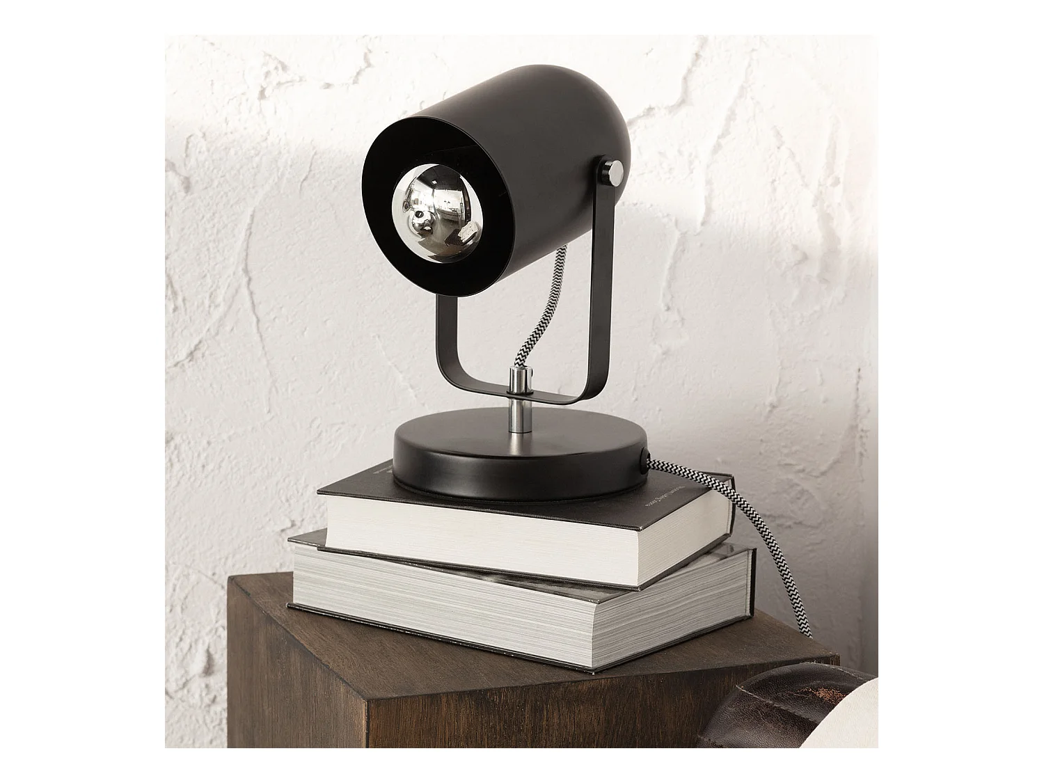 Lámpara de Mesa Metal Pomader Negro