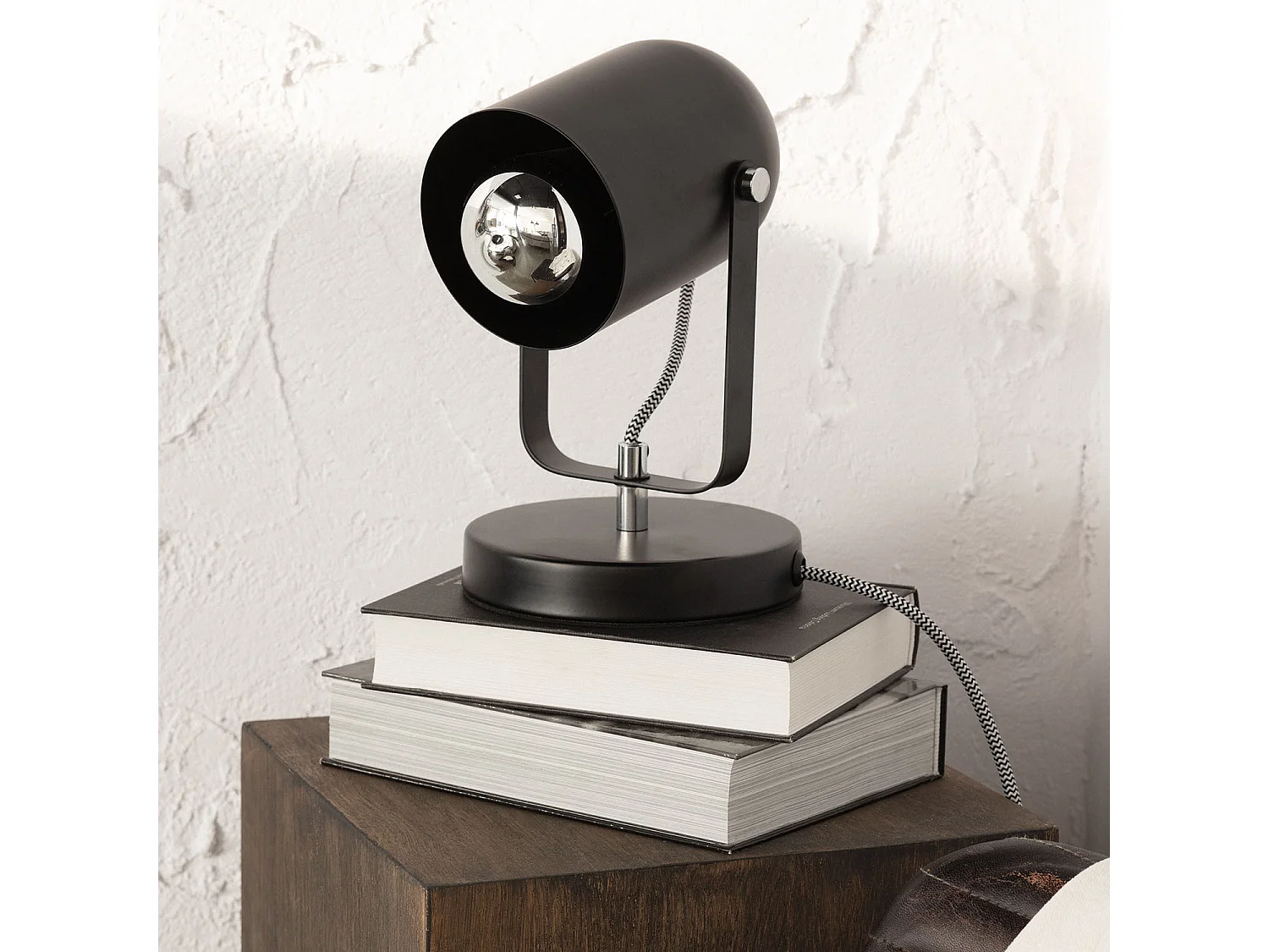 Lámpara de Mesa Metal Pomader Negro