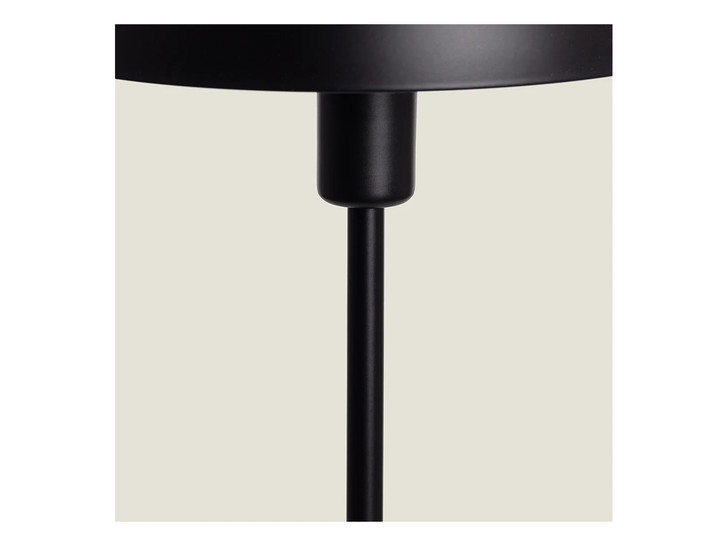 Lampada da Terra Metallo Madow Nero