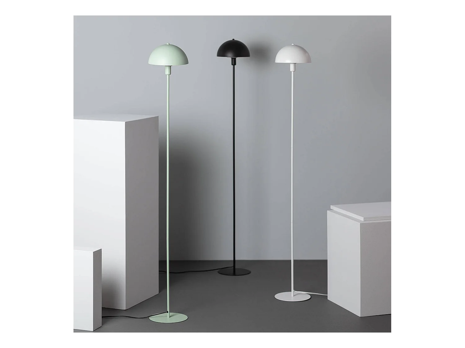 Lampada da Terra Metallo Madow Nero