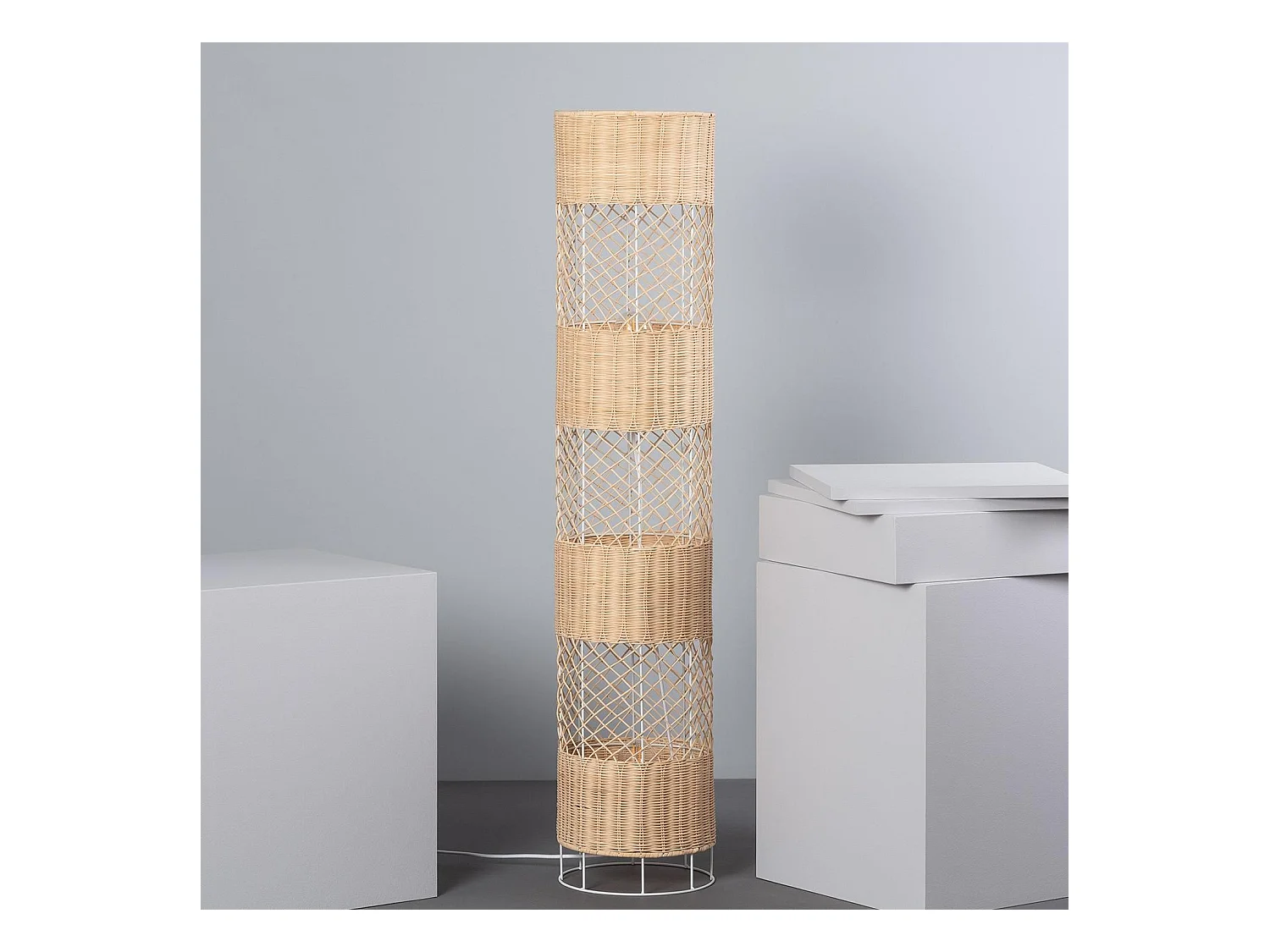 Lampada da Terra in Rattan Rubra Naturale