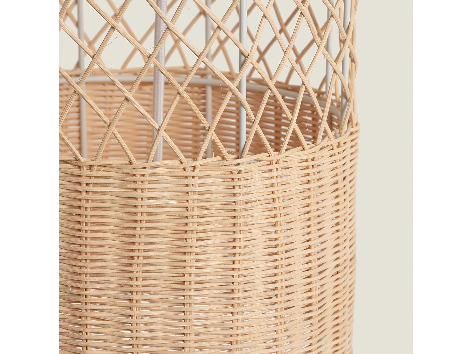 Lámpara de Pie Ratán Rubra Natural